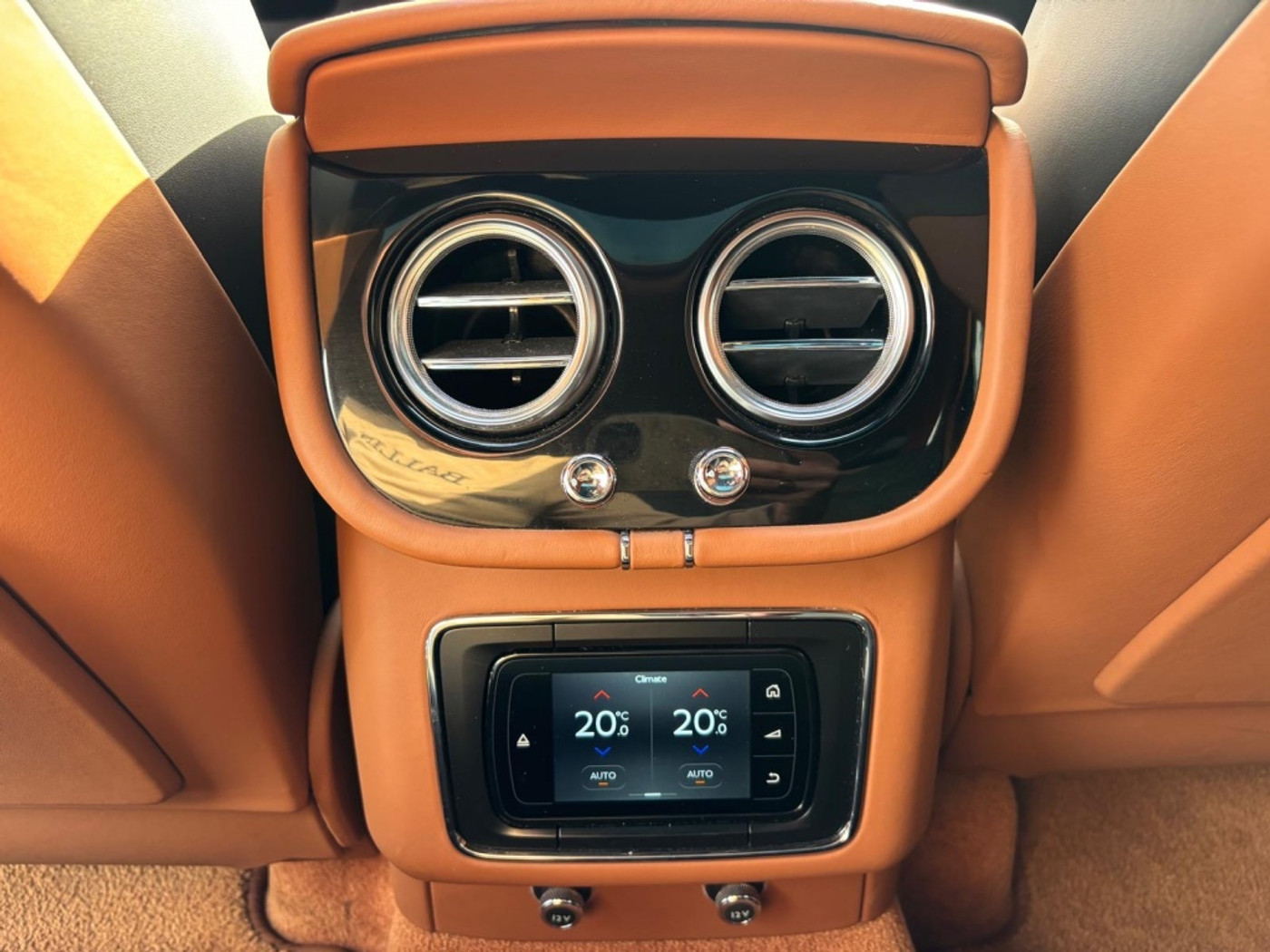Foto van Bentley Bentayga W12