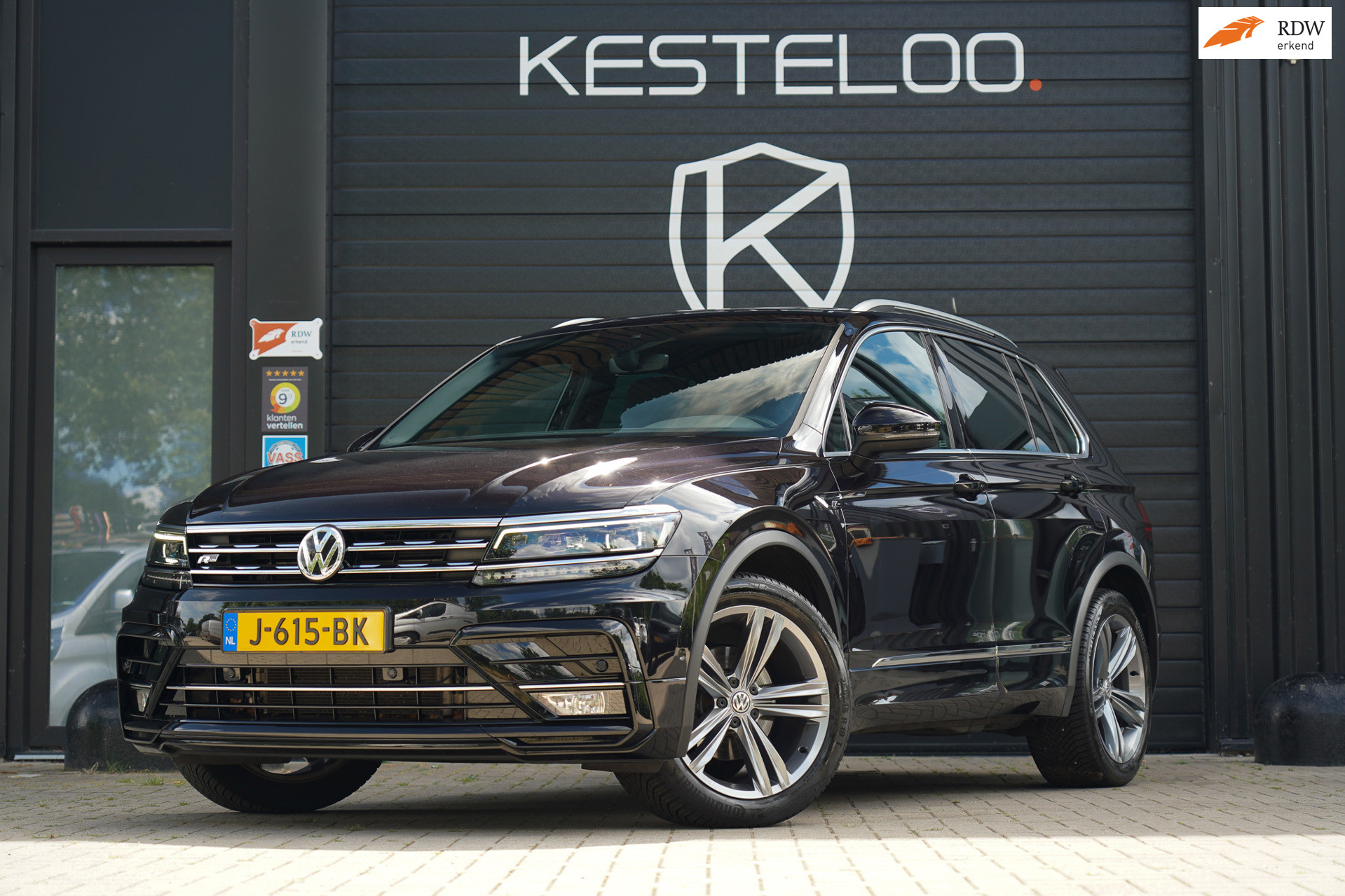 Volkswagen Tiguan 1.5 TSI ACT Highline Business R LINE NEDERLANDSE AUTO  PANO/LED DYNAMISCH/RIJ ASS/STOELVERW/MASSAGE 2020 - voorkant