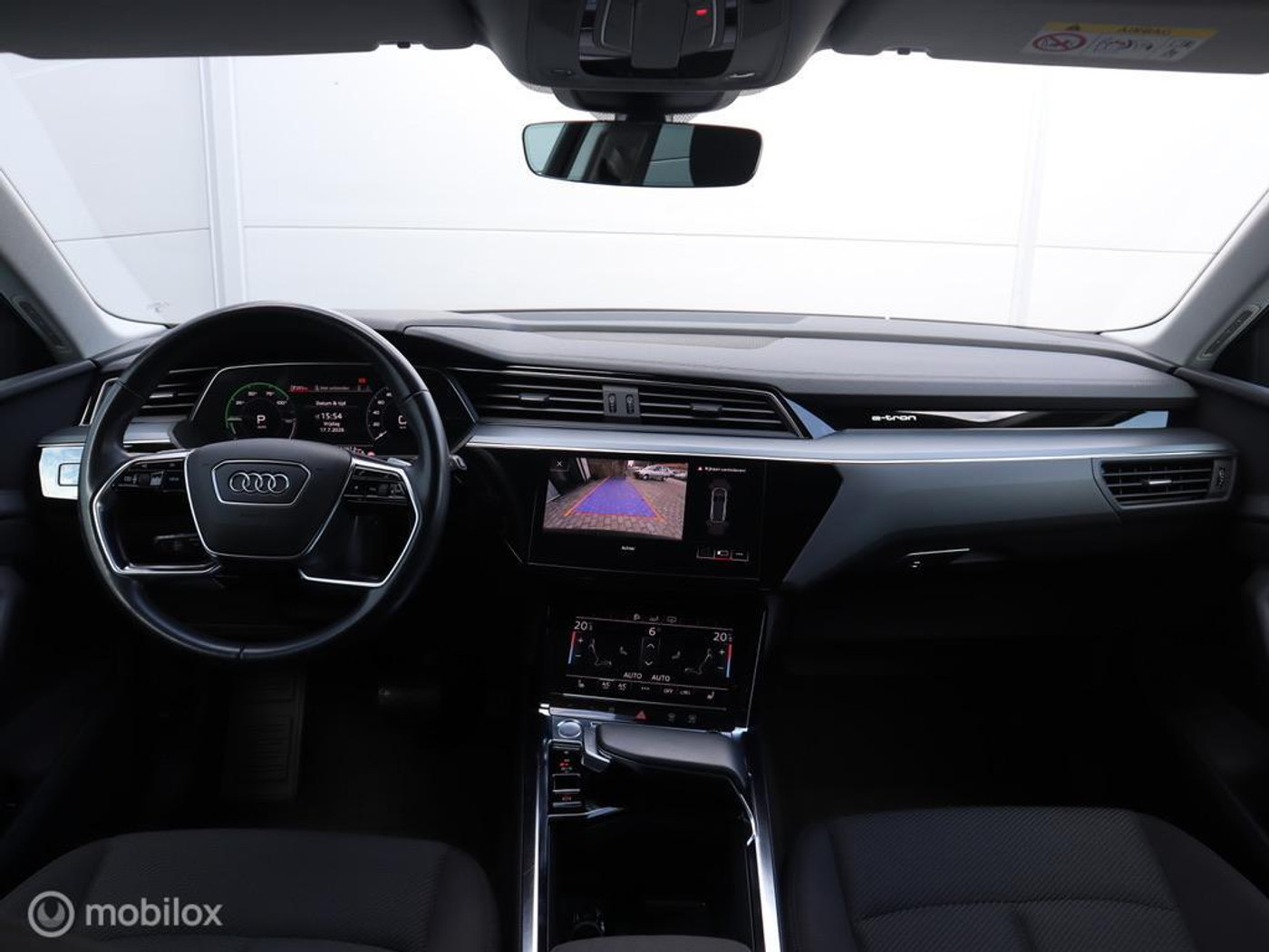 Foto van Audi E-tron 50