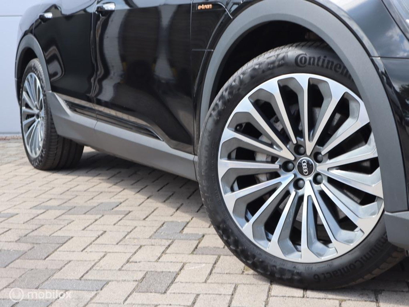 Foto van Audi E-tron 50