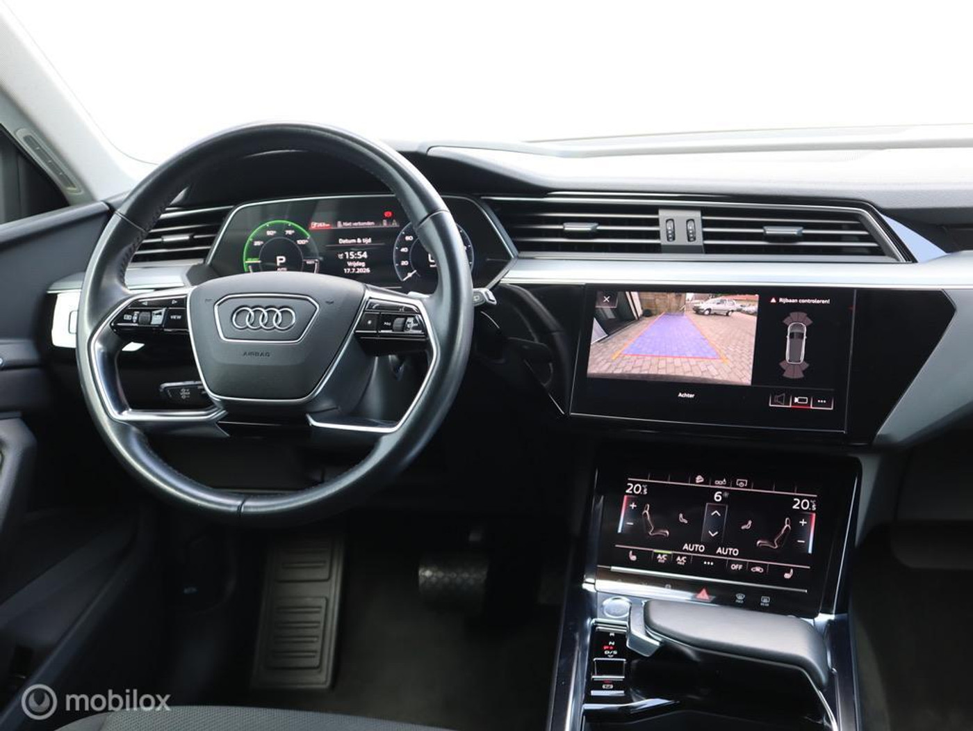 Foto van Audi E-tron 50