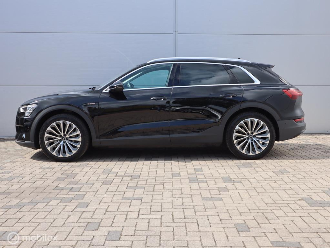 Foto van Audi E-tron 50