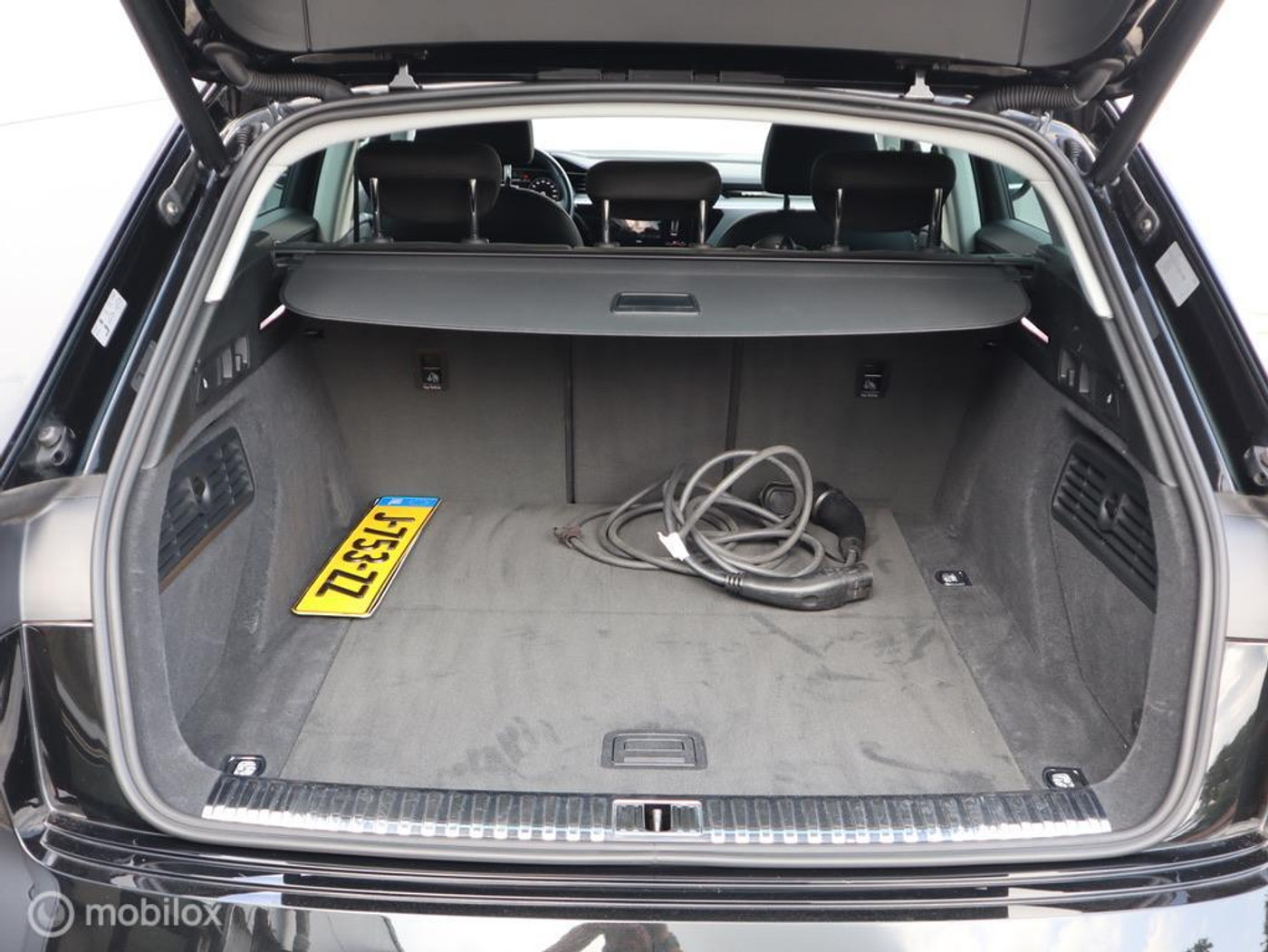 Foto van Audi E-tron 50
