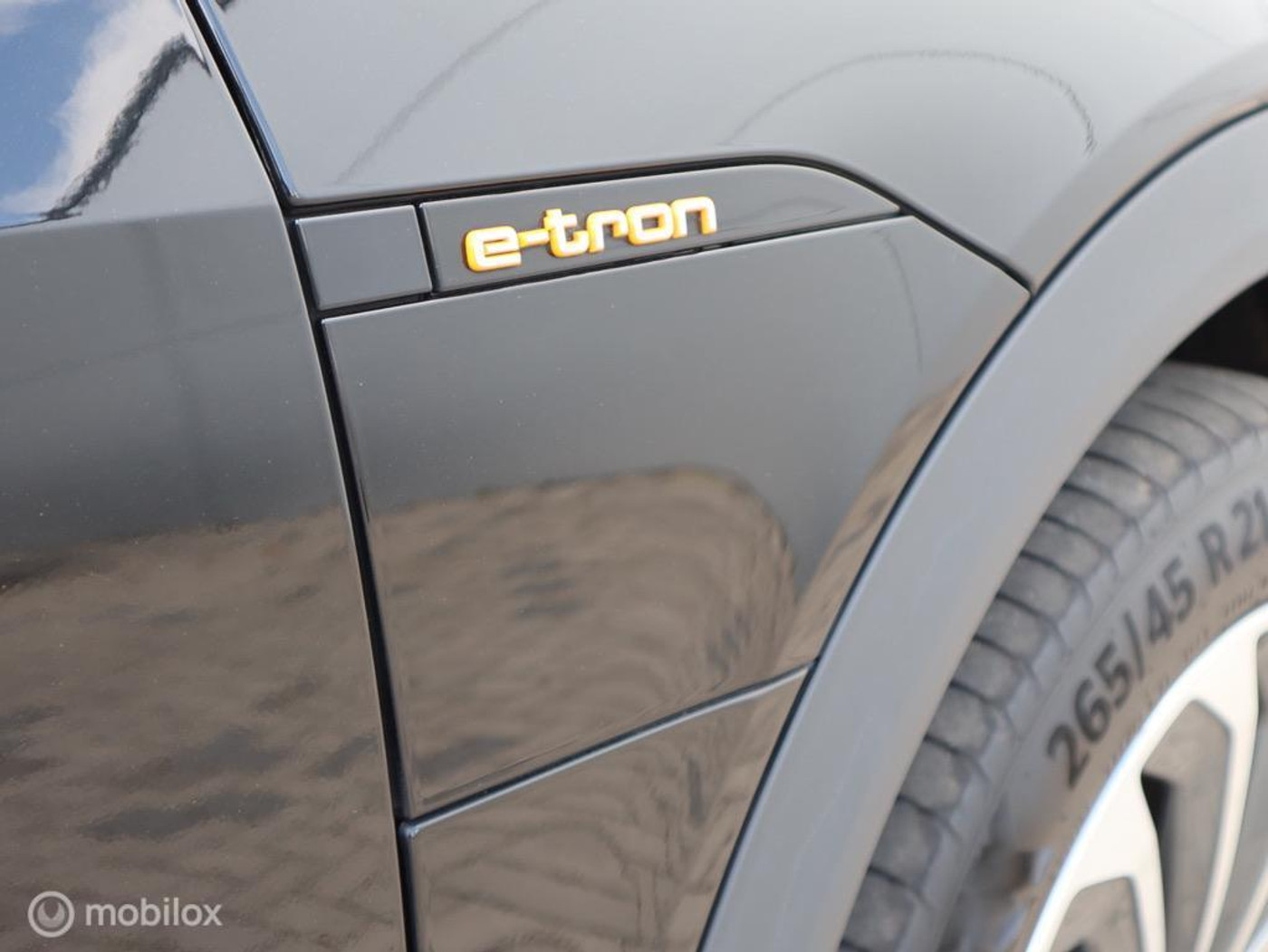 Foto van Audi E-tron 50