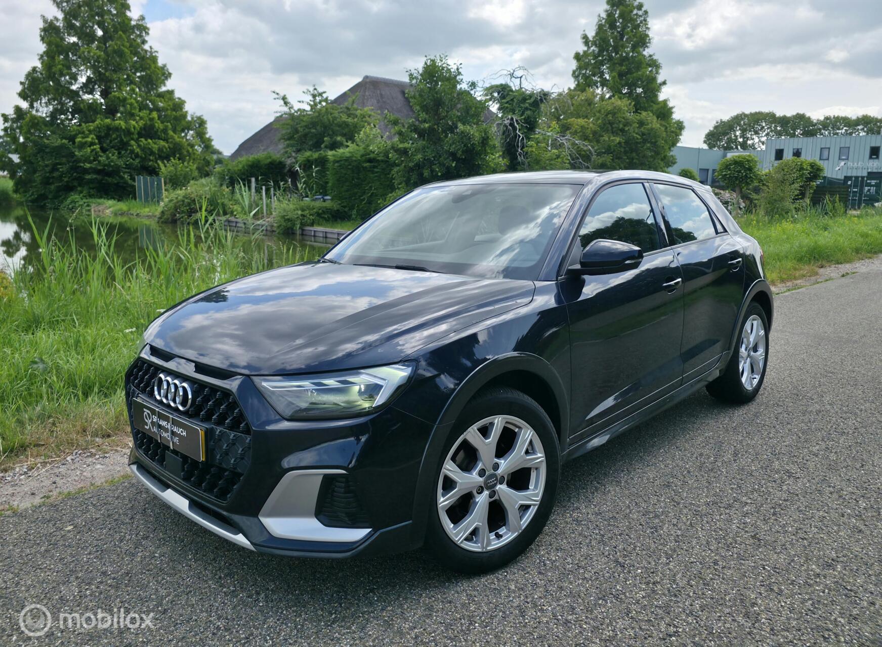 Audi A1 Citycarver 25 TFSI / Carplay / PDC / Virtual 2020 - voorkant