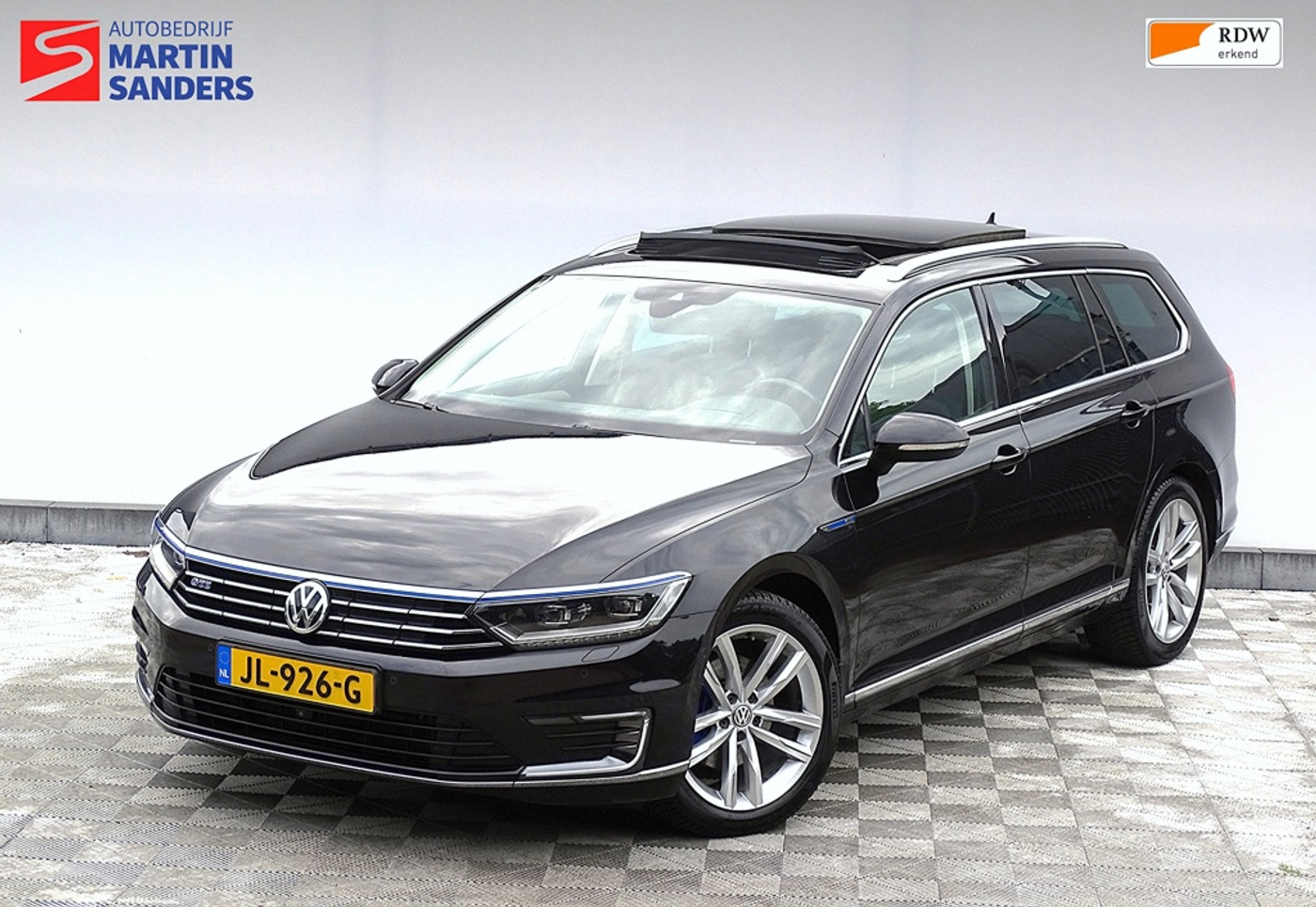 Volkswagen Passat pano,aplle carplay, trekhaak. 2015 - voorkant