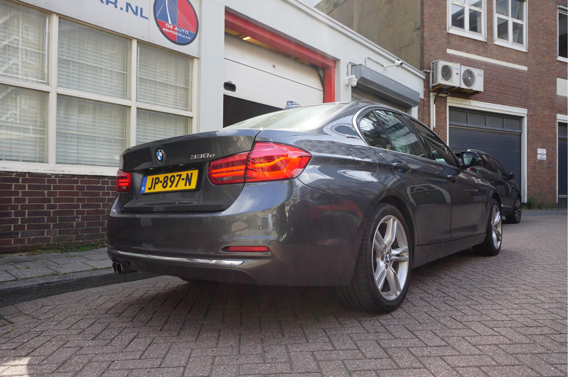 Foto van BMW 330e