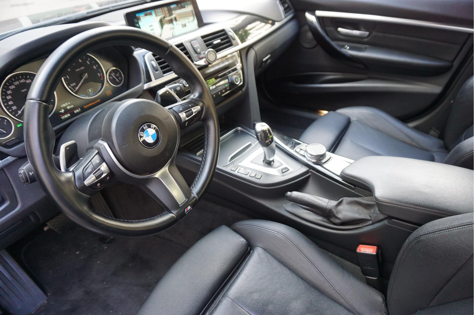 Foto van BMW 330e