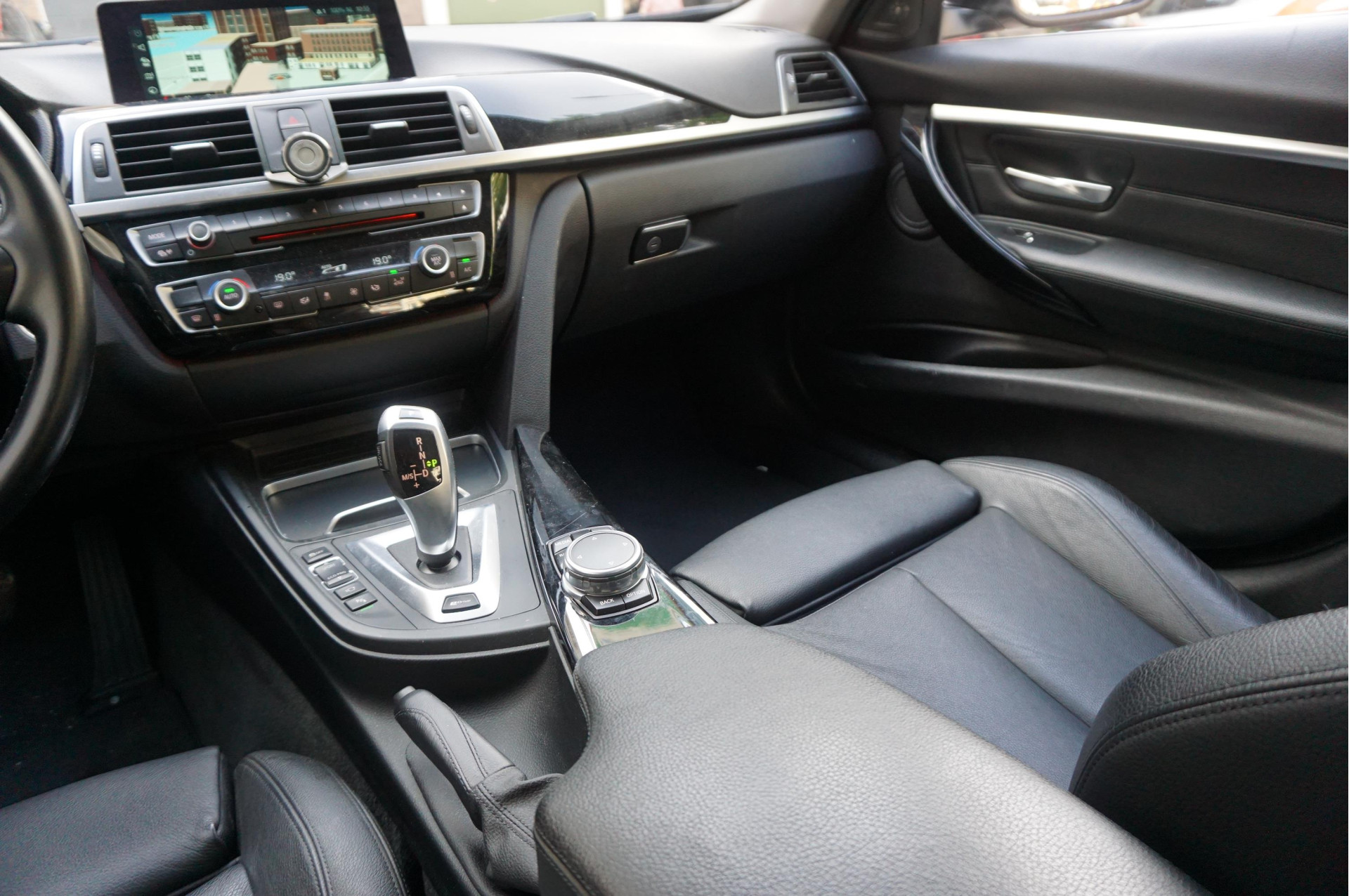 Foto van BMW 330e