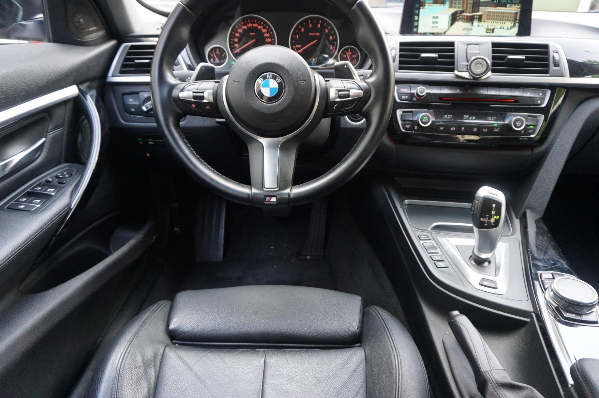 Foto van BMW 330e