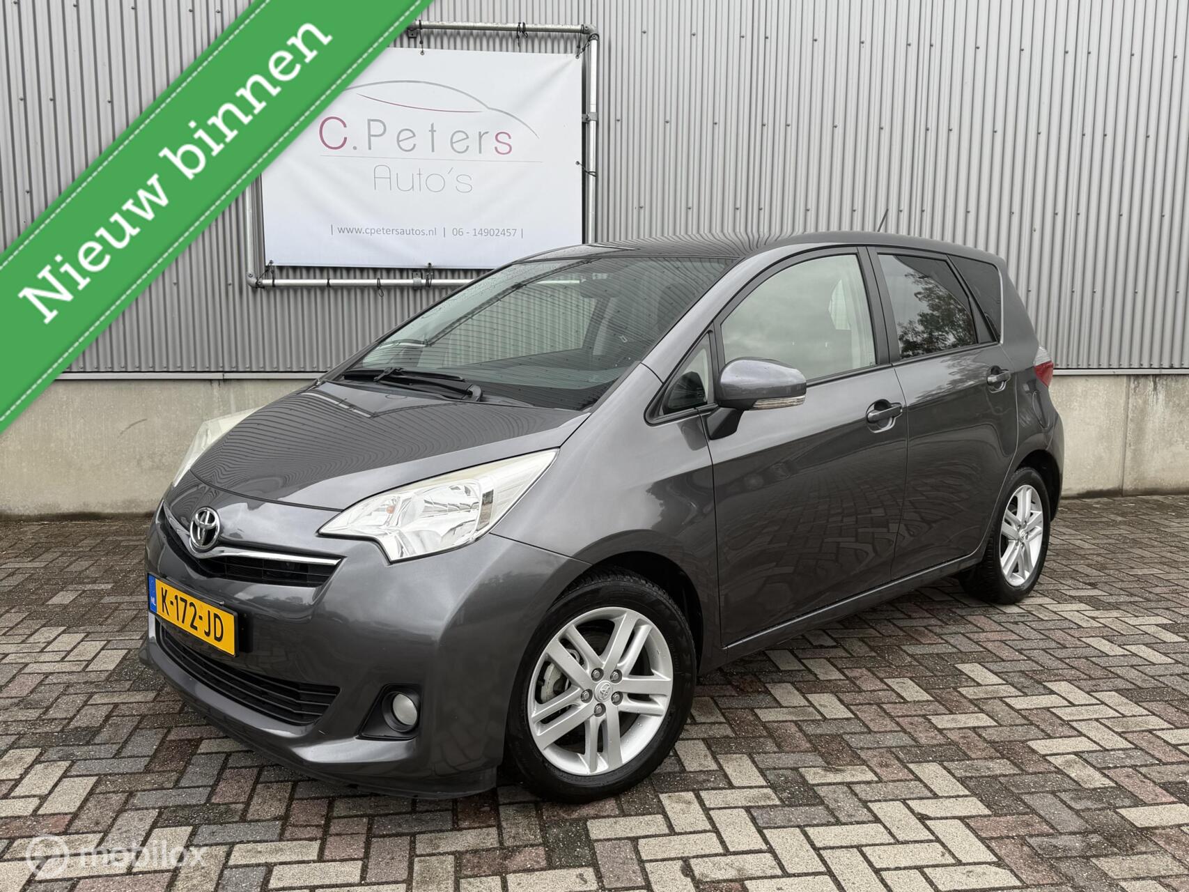 Toyota Verso-s 1.3 VVT-i Dynamic 2013 - voorkant