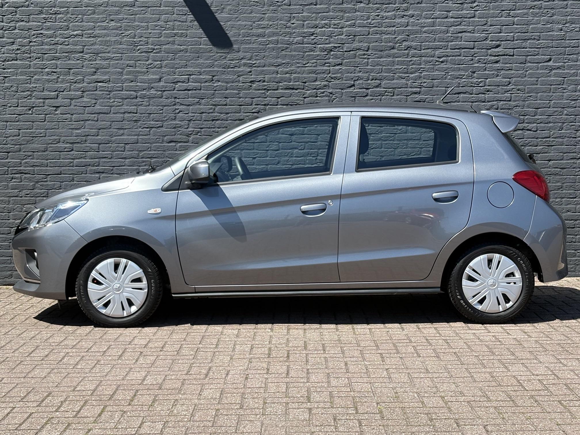 Foto van Mitsubishi Space Star