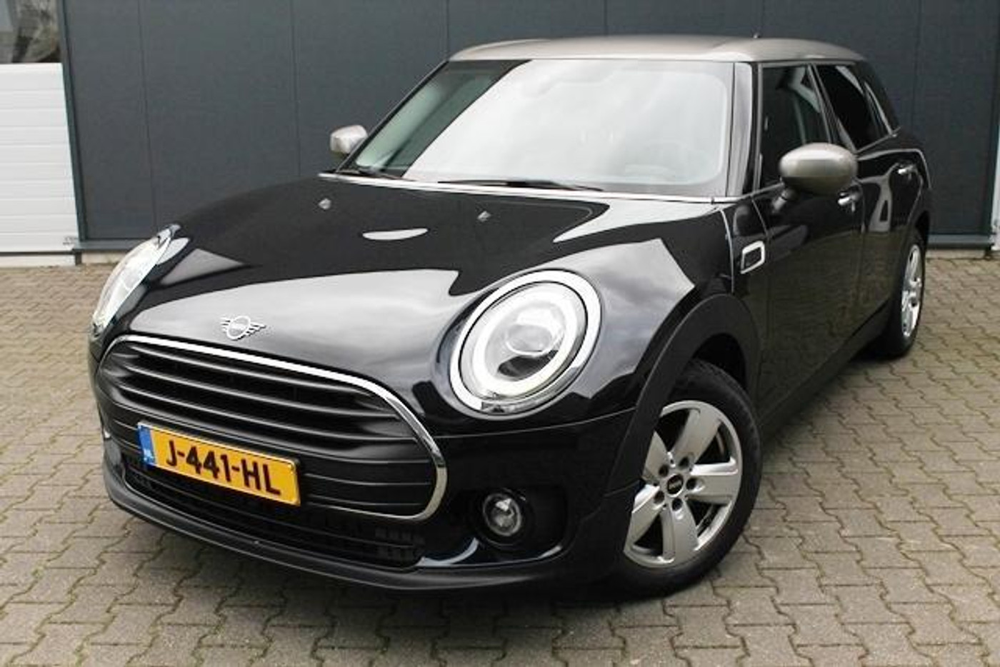 Mini Clubman 1.5 Cooper Business Edition | Navi | Automaat 2020 - voorkant