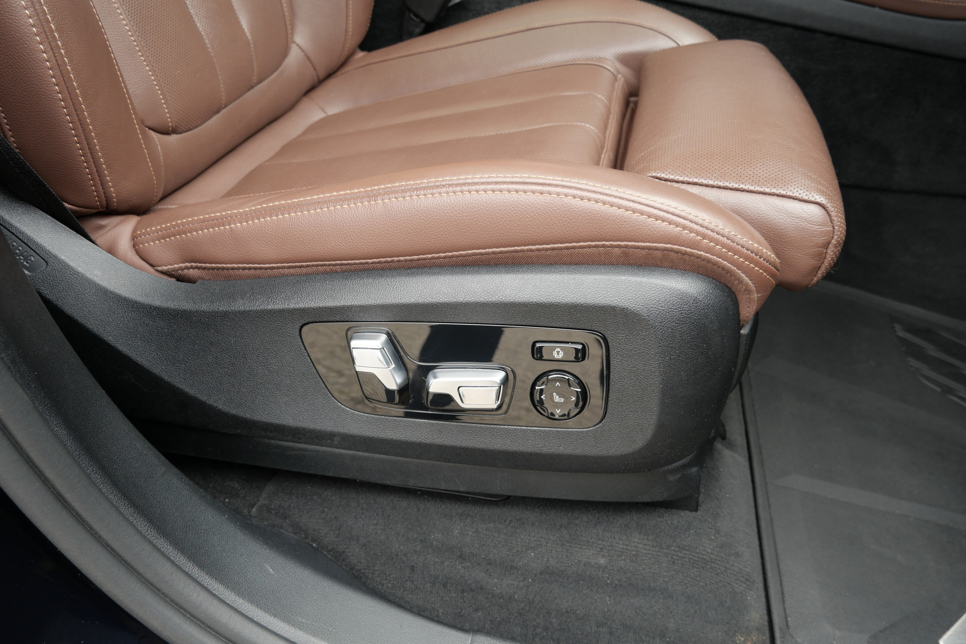 Foto van BMW X7 M50d