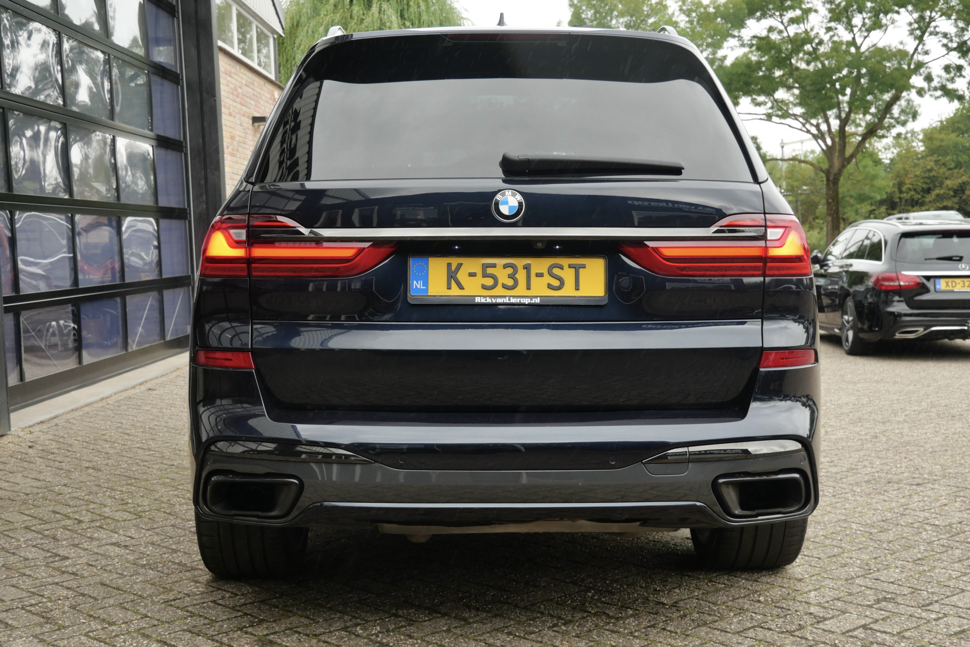Foto van BMW X7 M50d