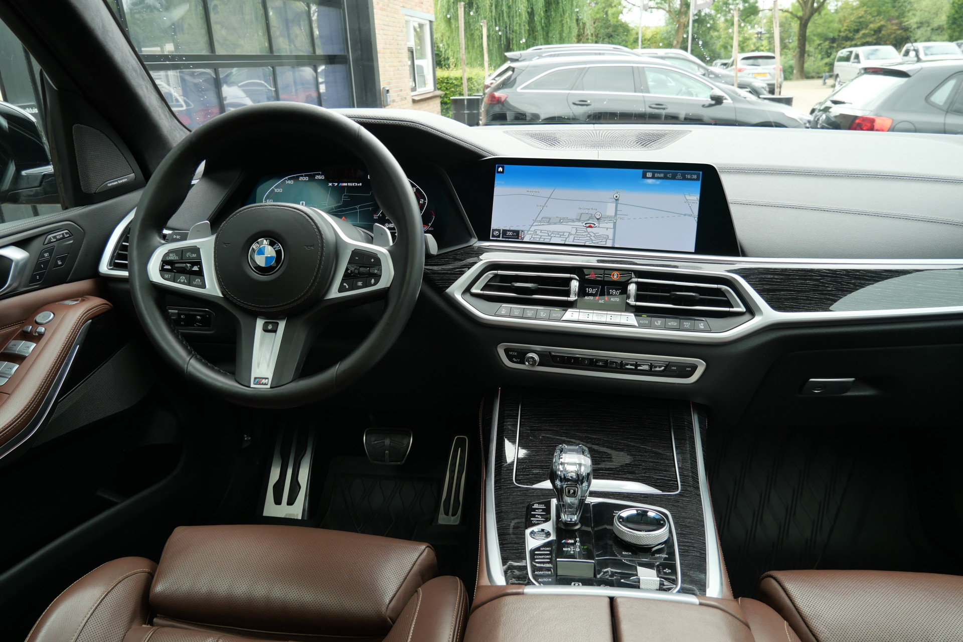 Foto van BMW X7 M50d