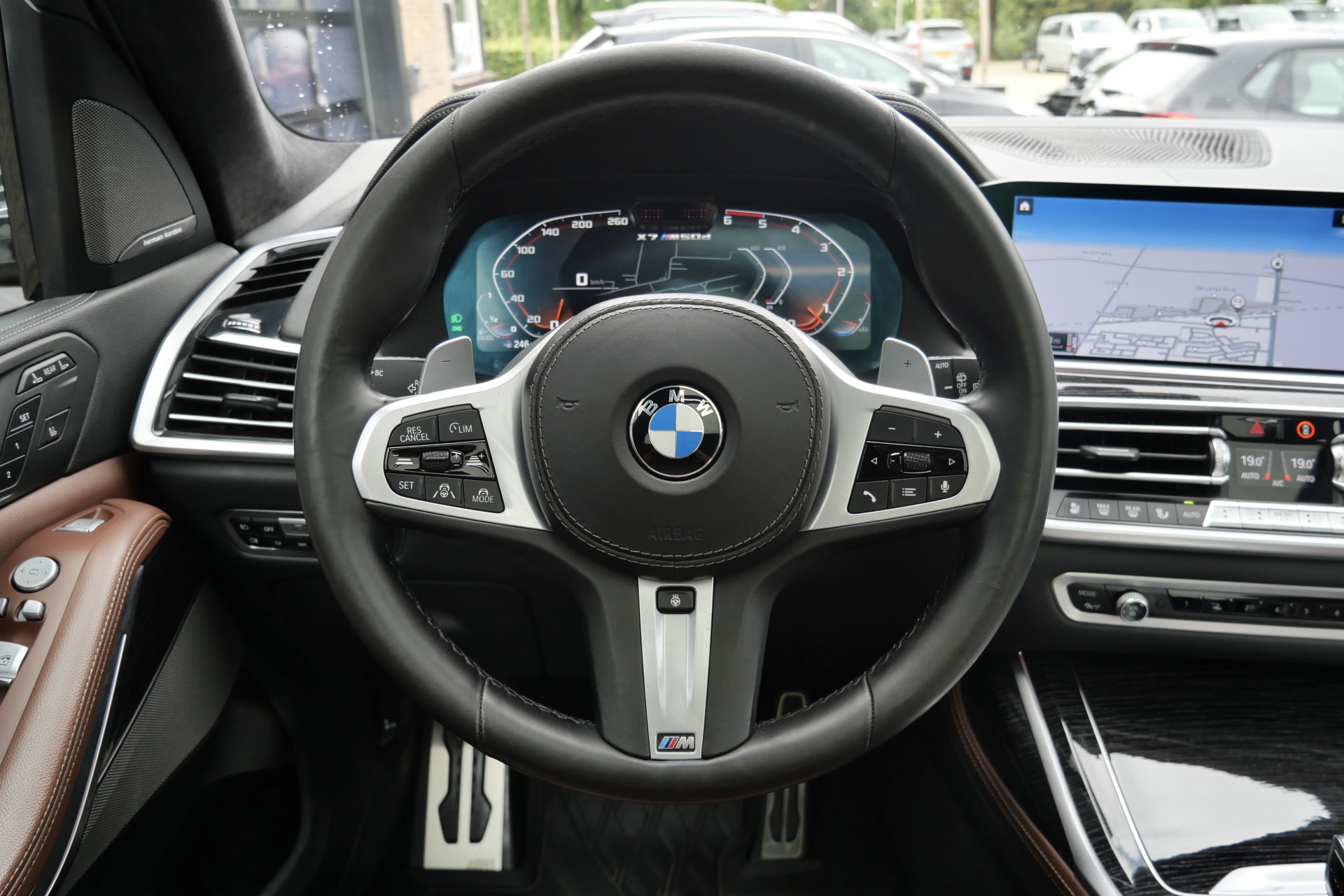 Foto van BMW X7 M50d