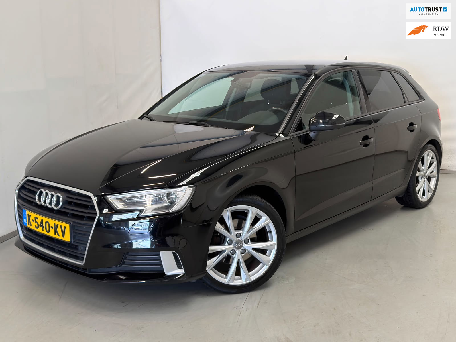 Audi A3 Sportback 1.5 TFSI CoD Design Pro Line Plus / Automaat / Stoelverw. 2017 - voorkant