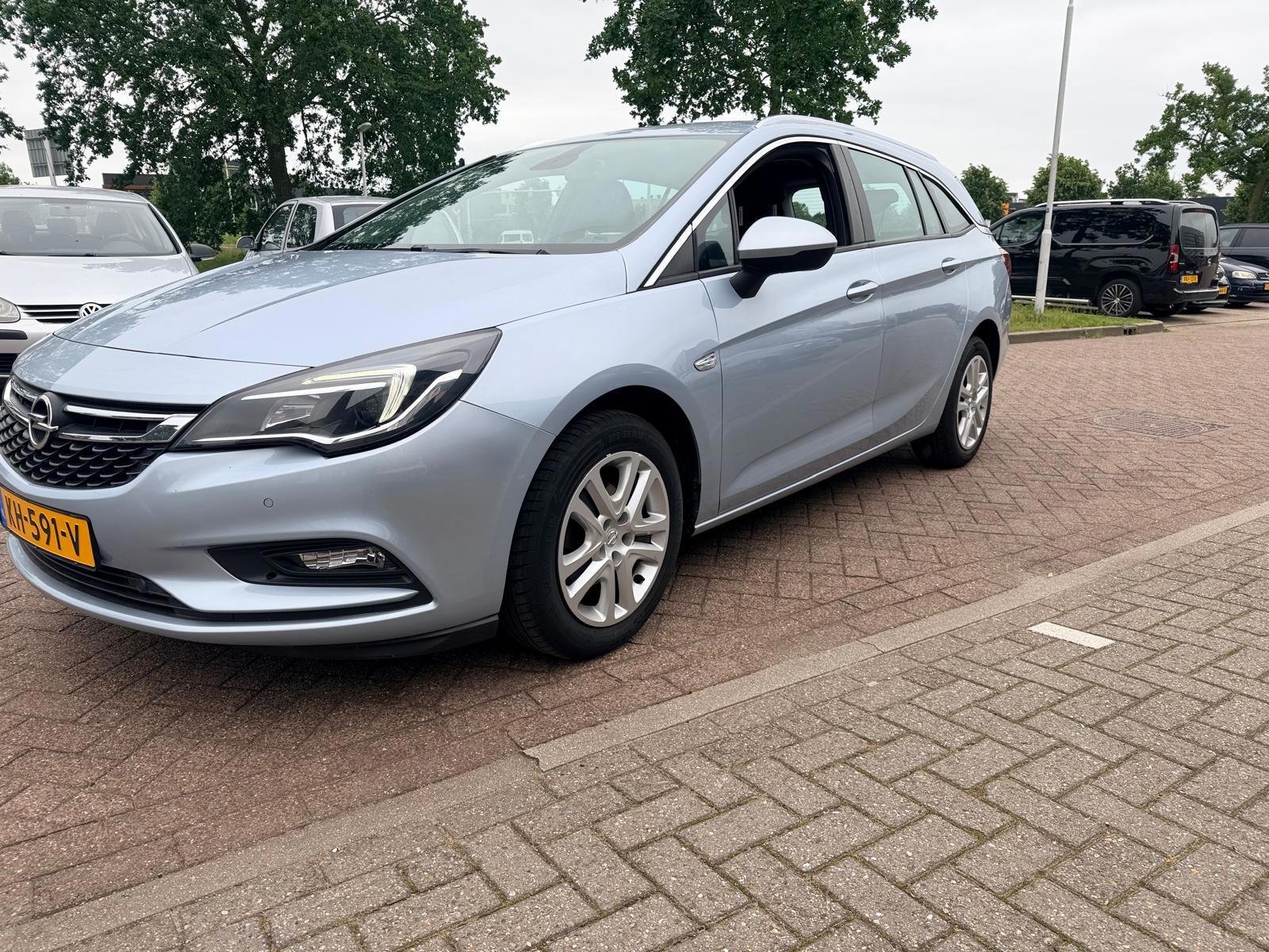 Foto van Opel Astra Sports Tourer