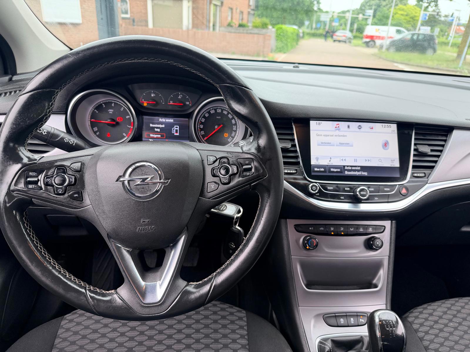 Foto van Opel Astra Sports Tourer
