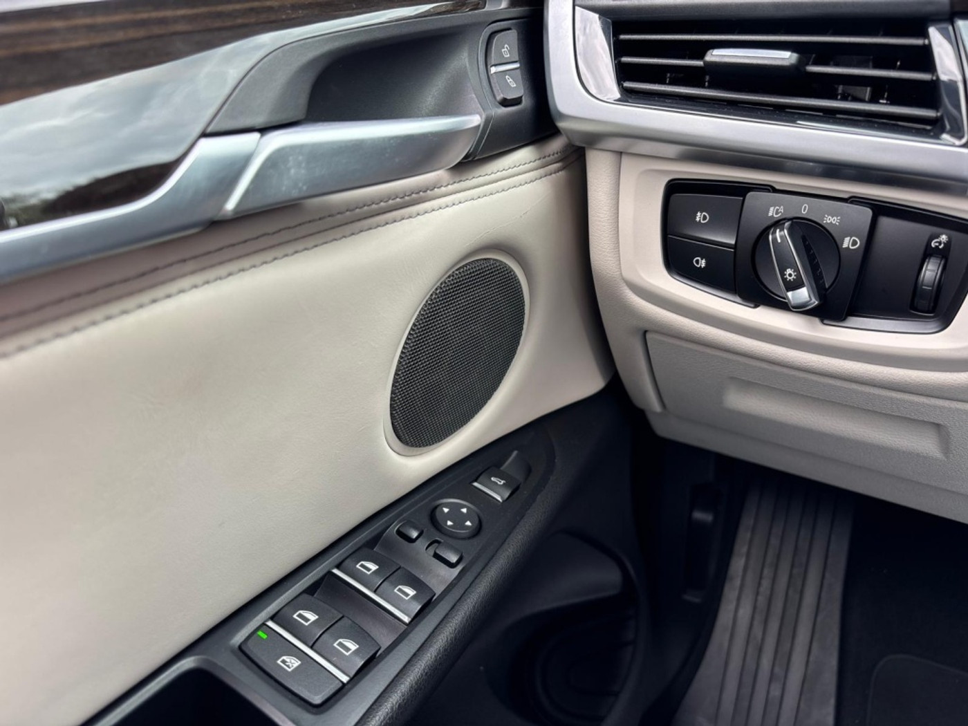 Foto van BMW X6 Xdrive50i