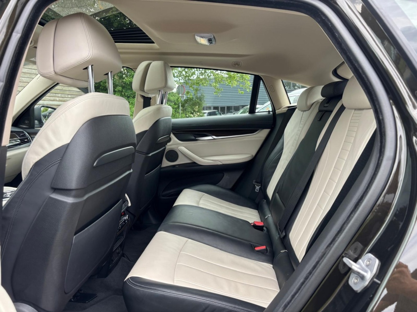 Foto van BMW X6 Xdrive50i