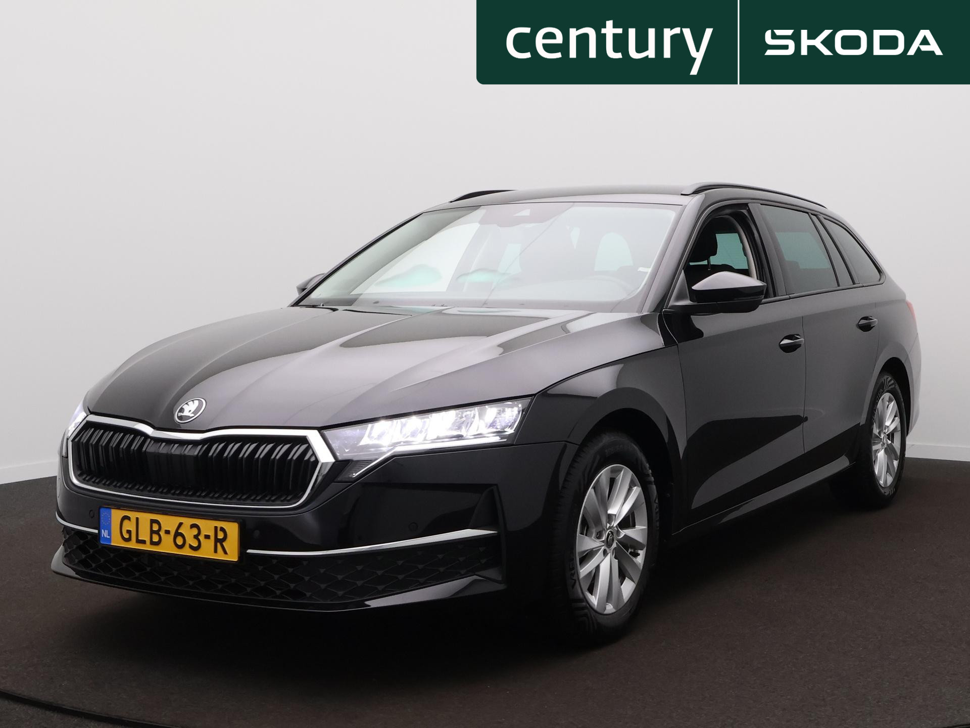 Skoda Octavia 1.5 TSI First Edition 2024 - voorkant