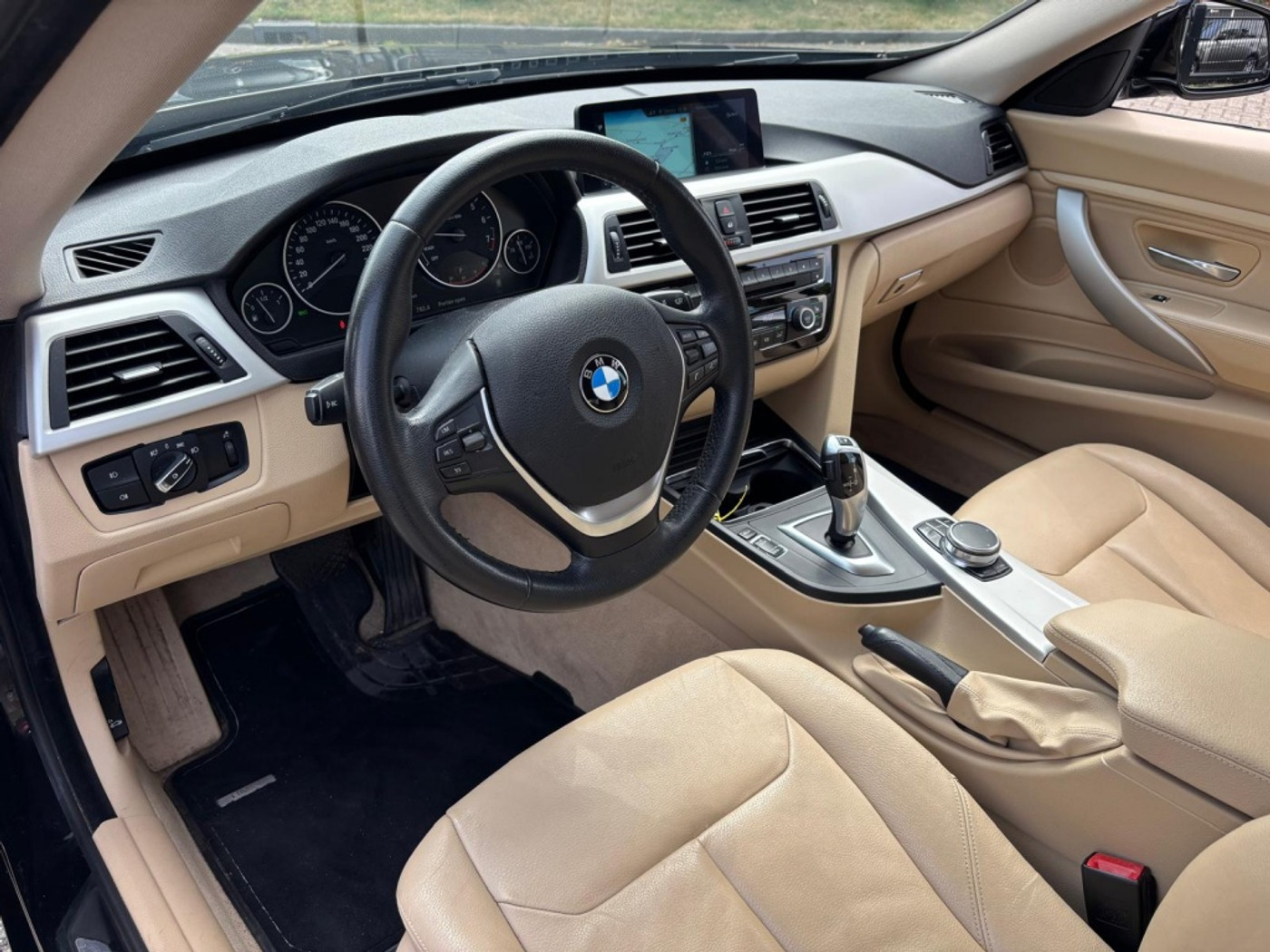 Foto van BMW 320i