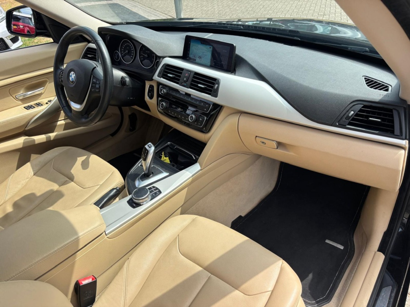 Foto van BMW 320i