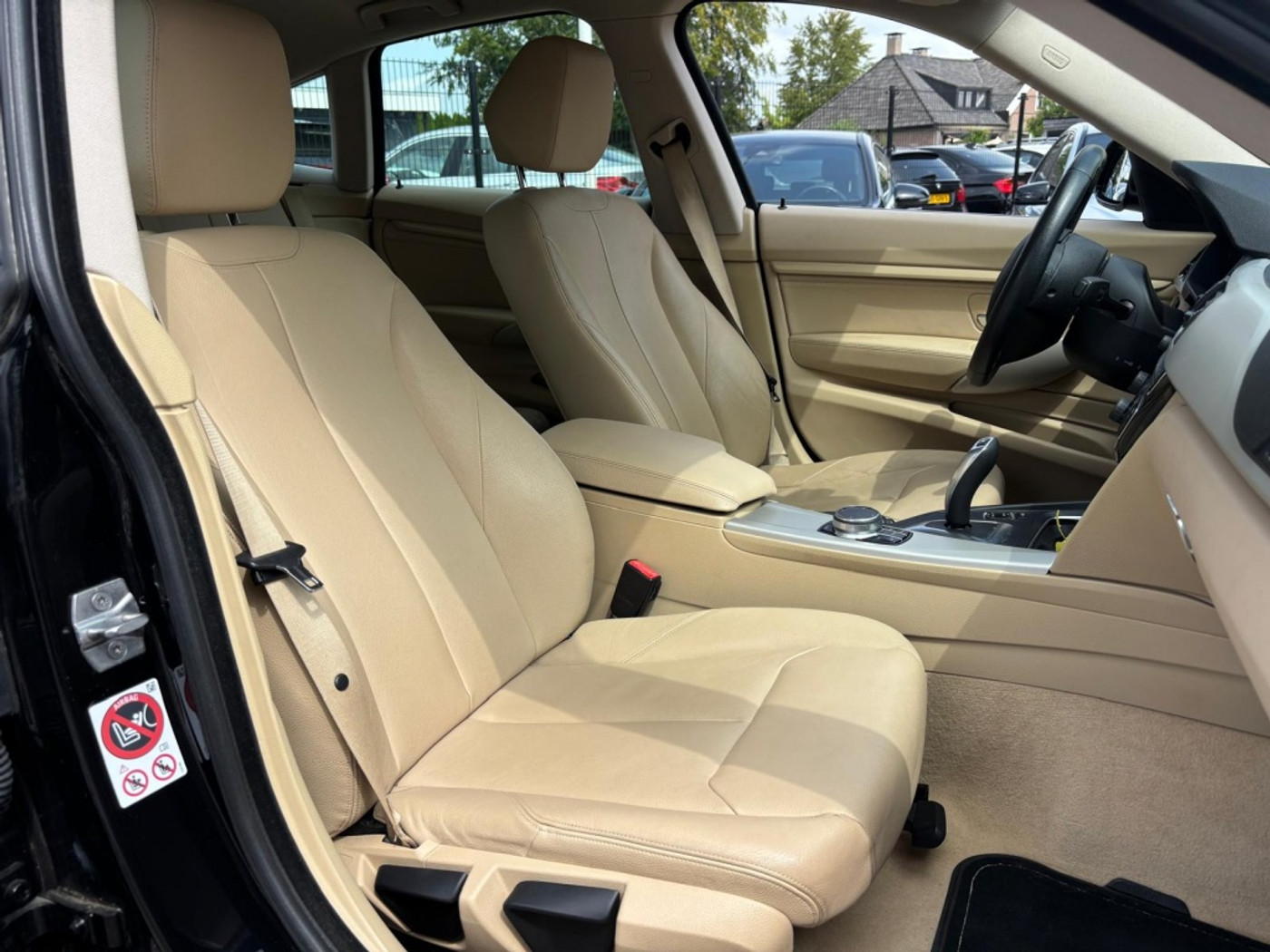 Foto van BMW 320i