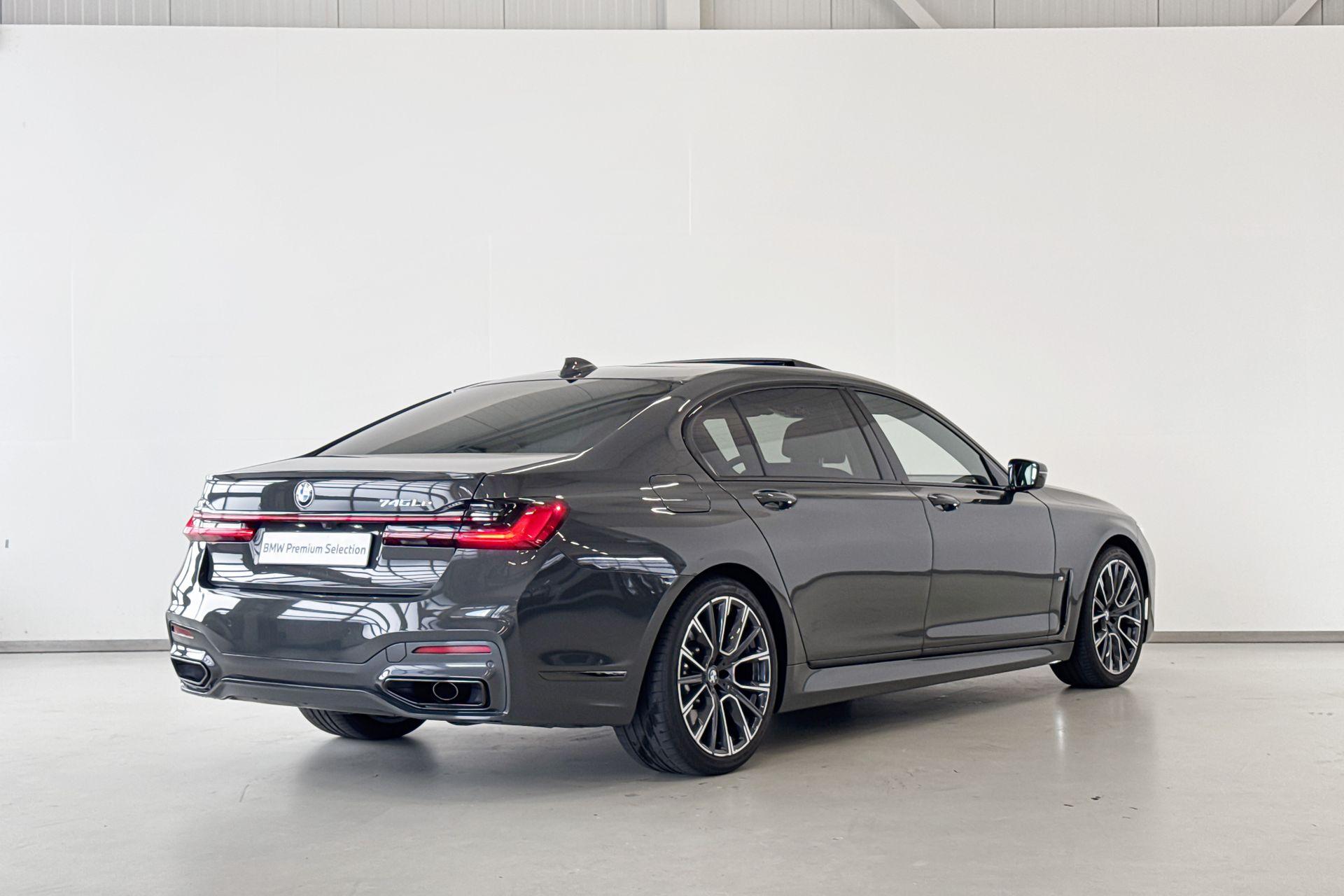 Foto van BMW 745le