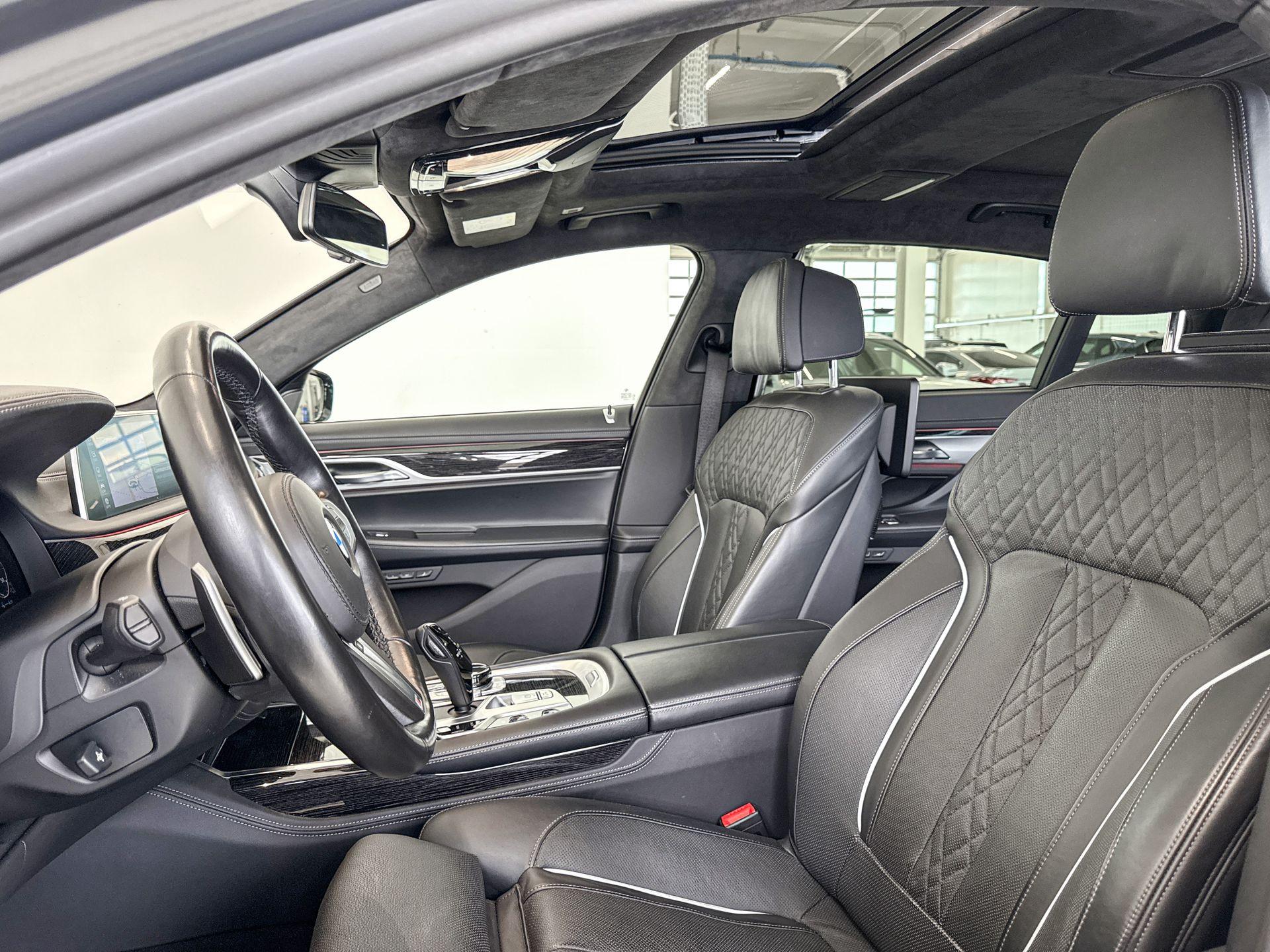 Foto van BMW 745le