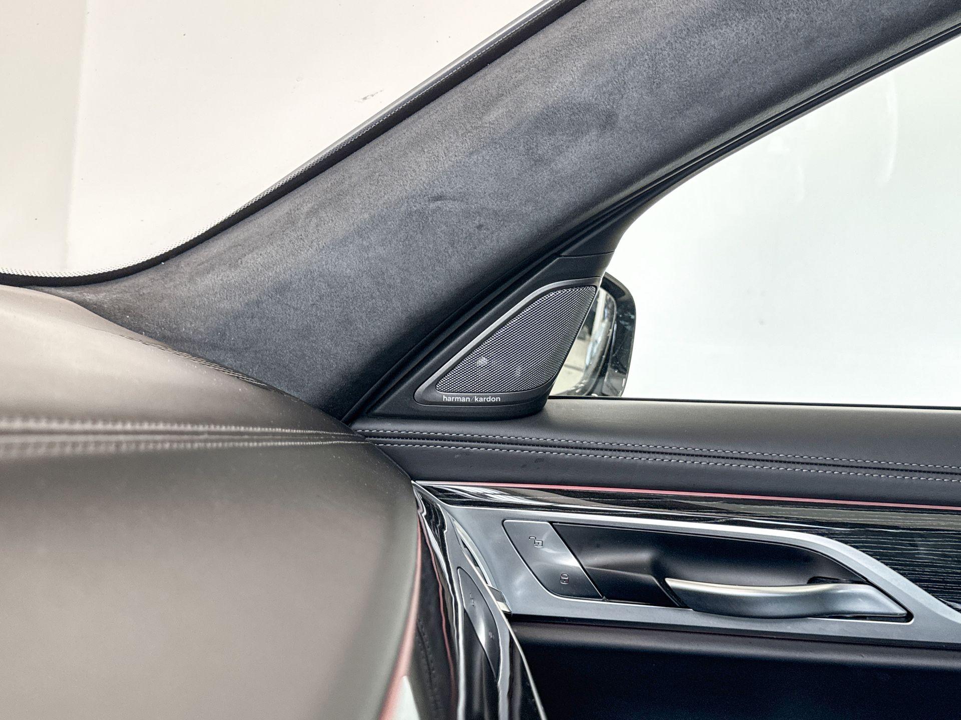 Foto van BMW 745le
