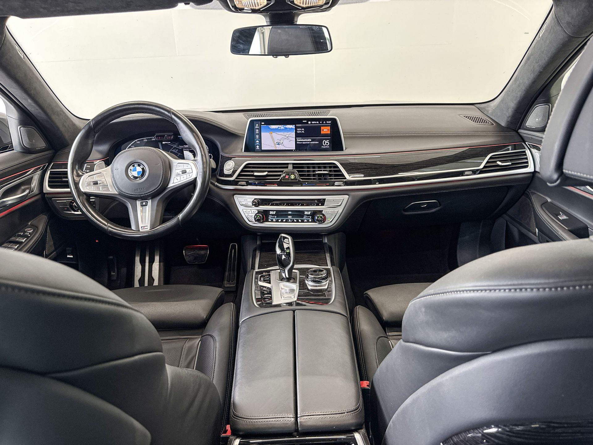 Foto van BMW 745le