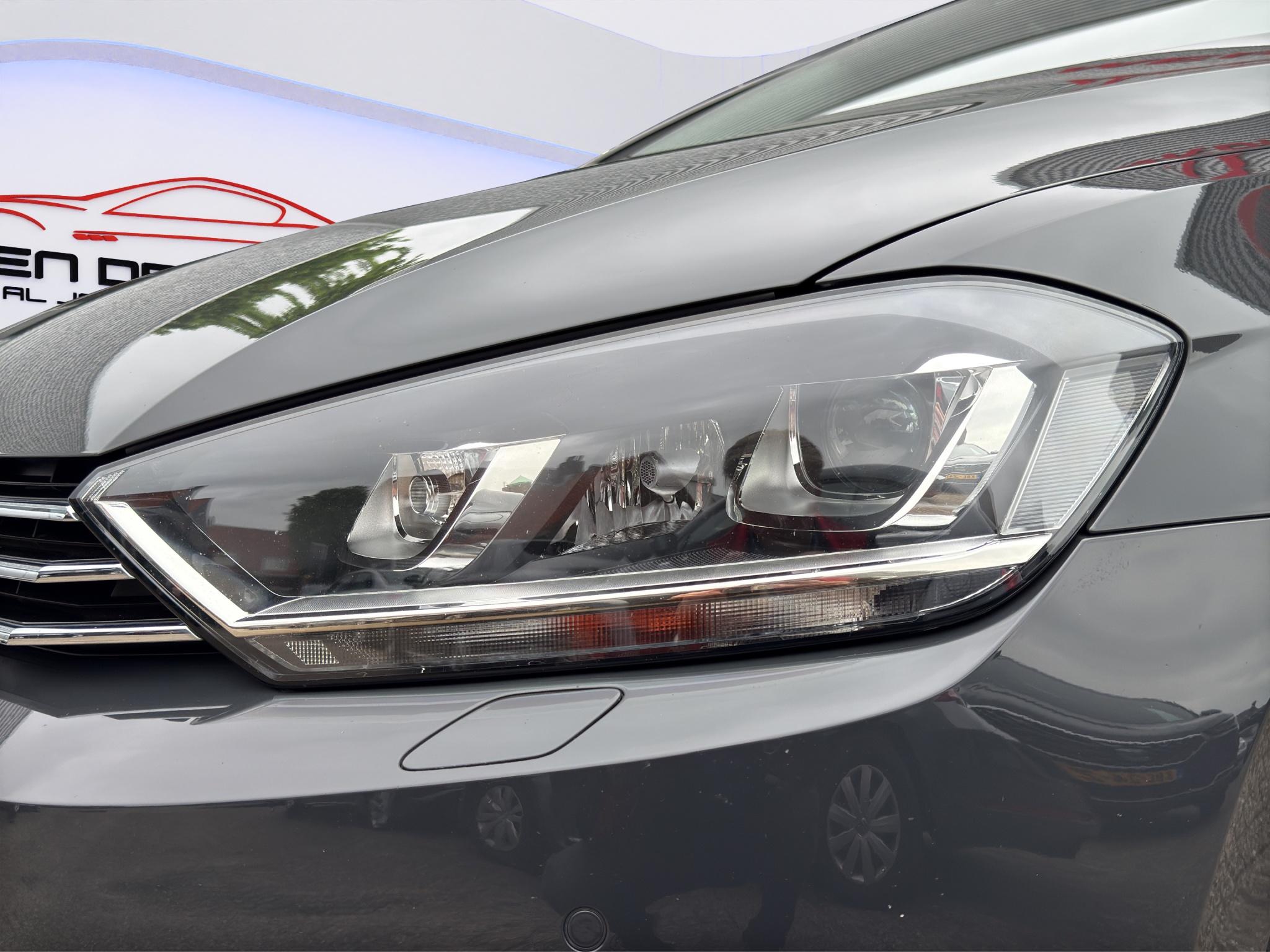 Foto van Volkswagen Golf Sportsvan