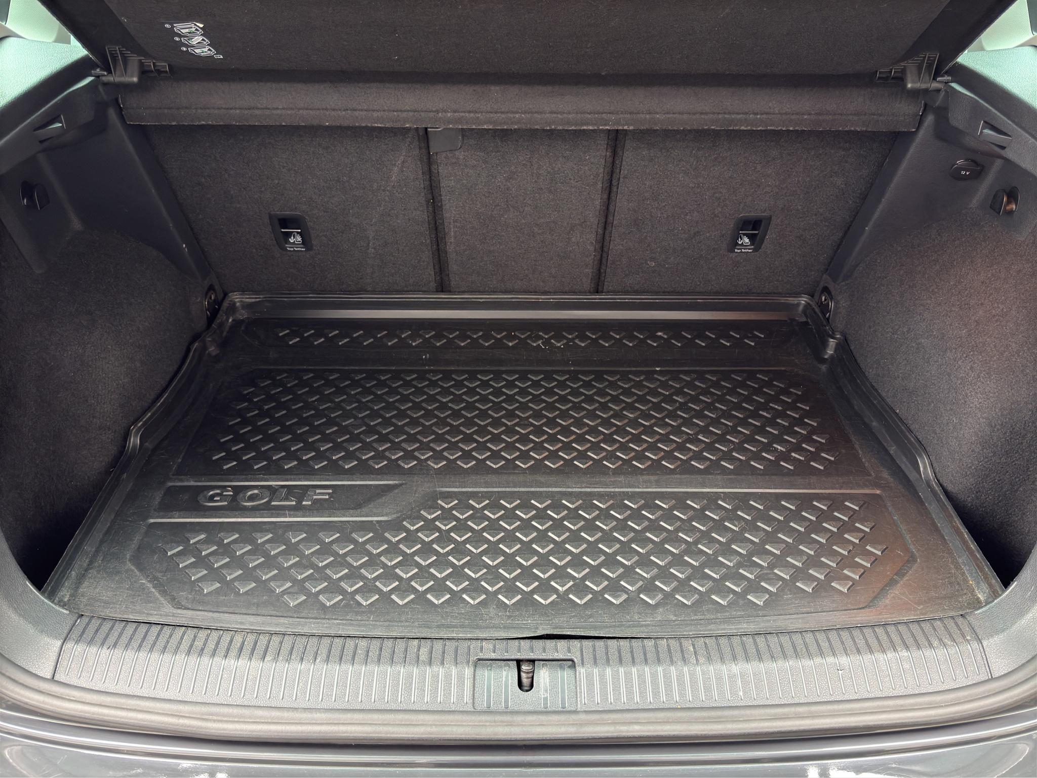 Foto van Volkswagen Golf Sportsvan