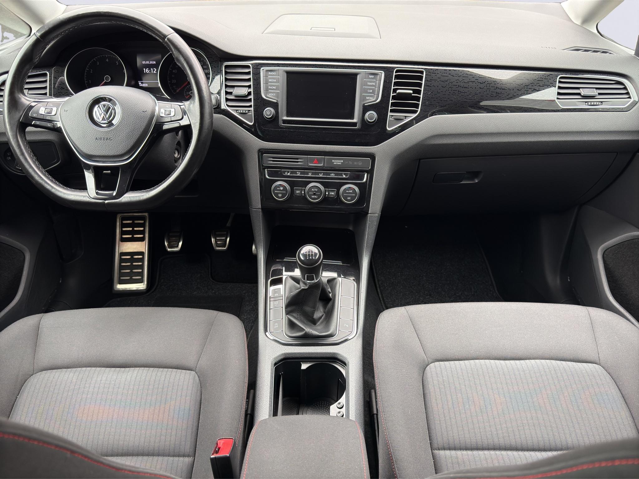 Foto van Volkswagen Golf Sportsvan