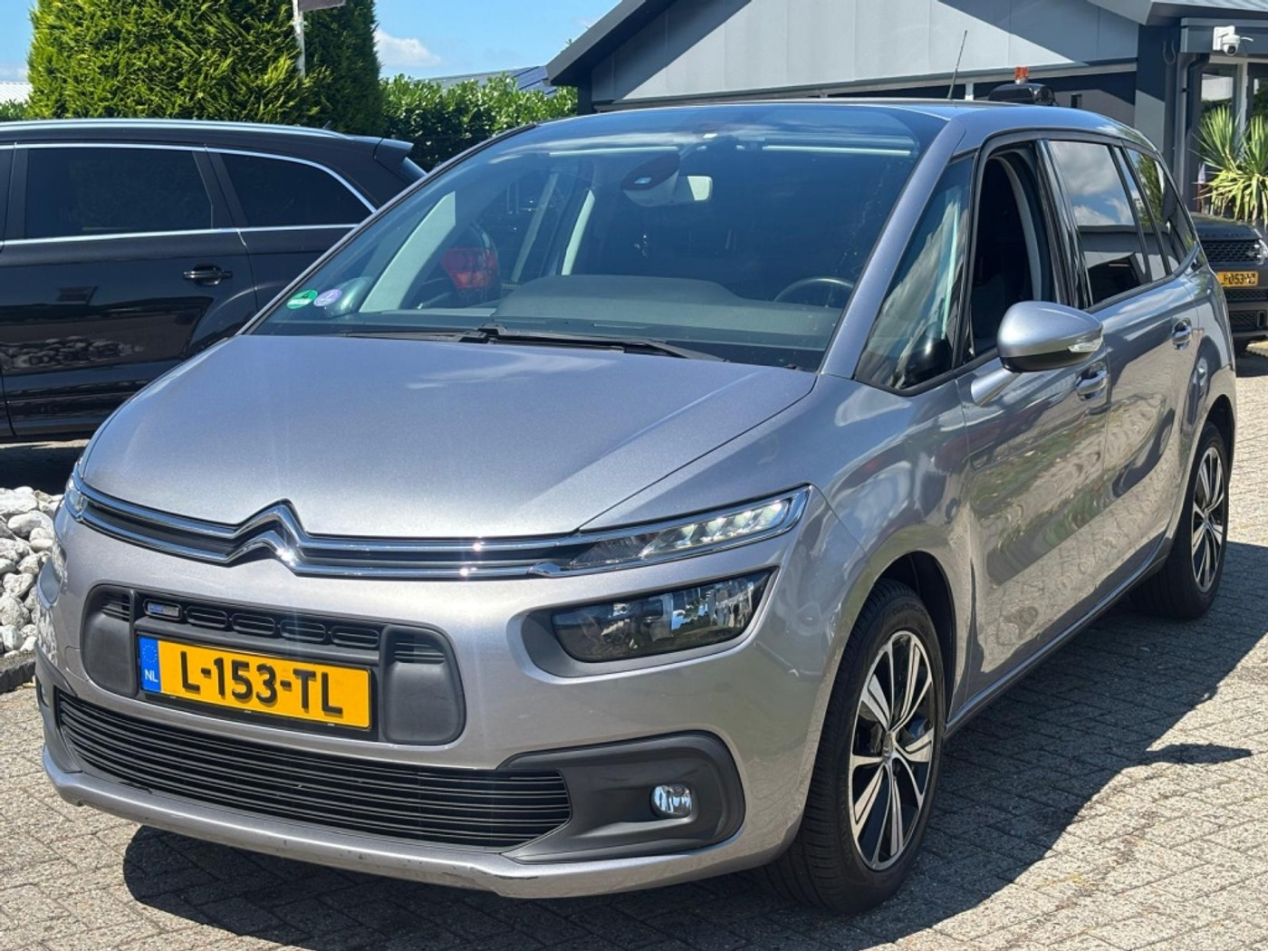 Citroen C4 Picasso 1.2 PureTech Shine 7 persoons 2016 - voorkant