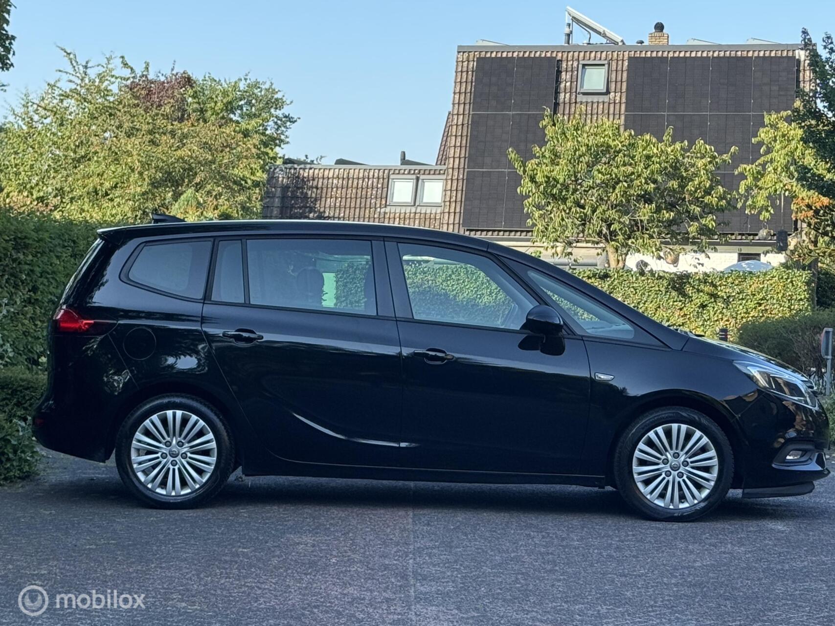 Foto van Opel Zafira Tourer