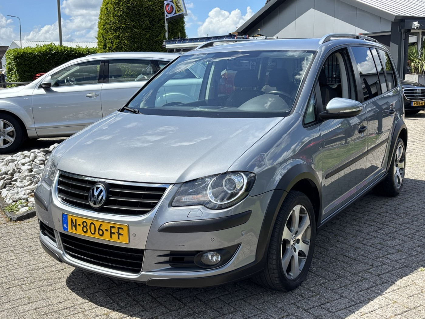 Volkswagen Touran 1.4 TSI Cross 2010 Trekhaak Onderhoudshistorie 2010 - voorkant