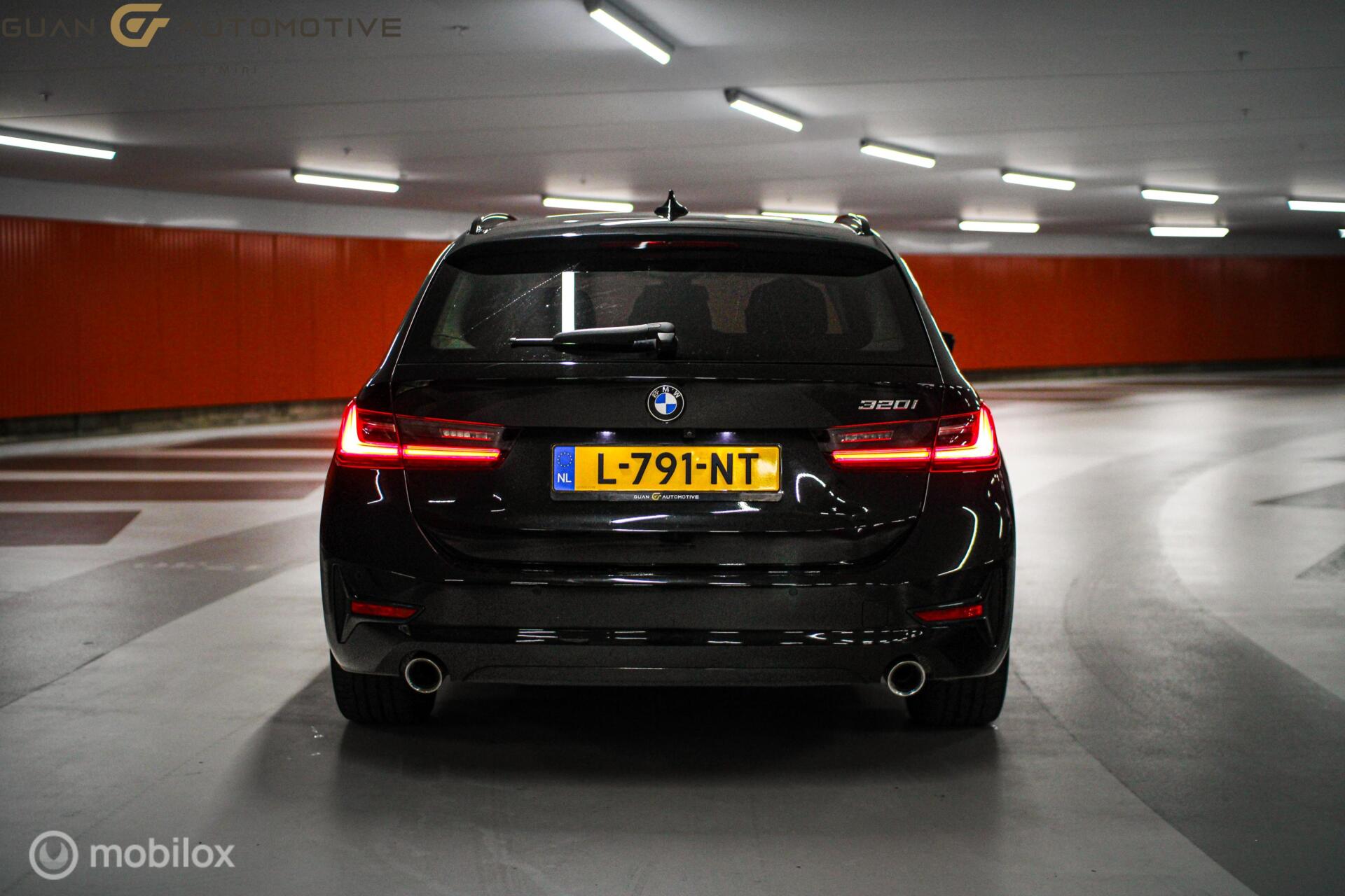 Foto van BMW 320i