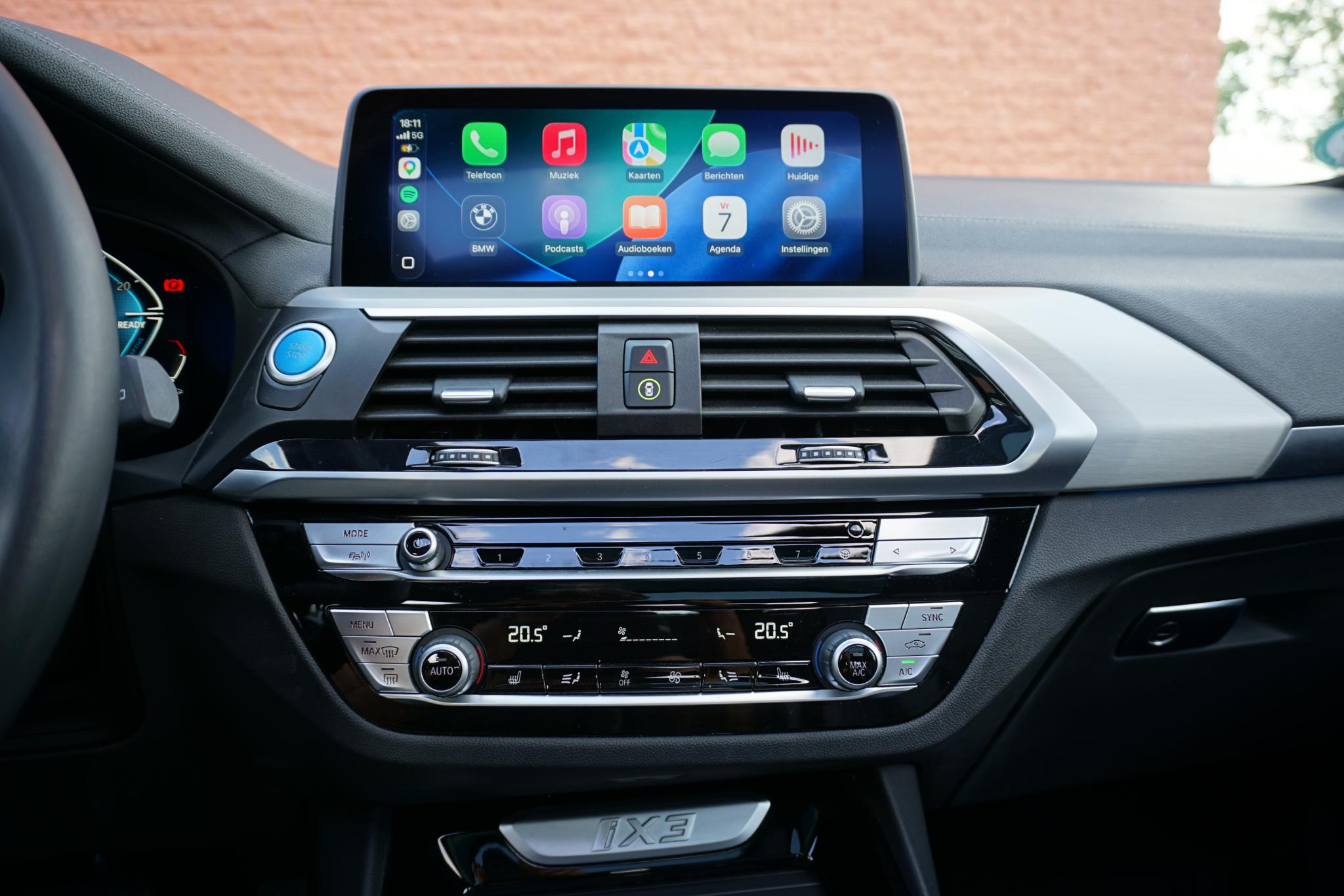Foto van BMW Ix3