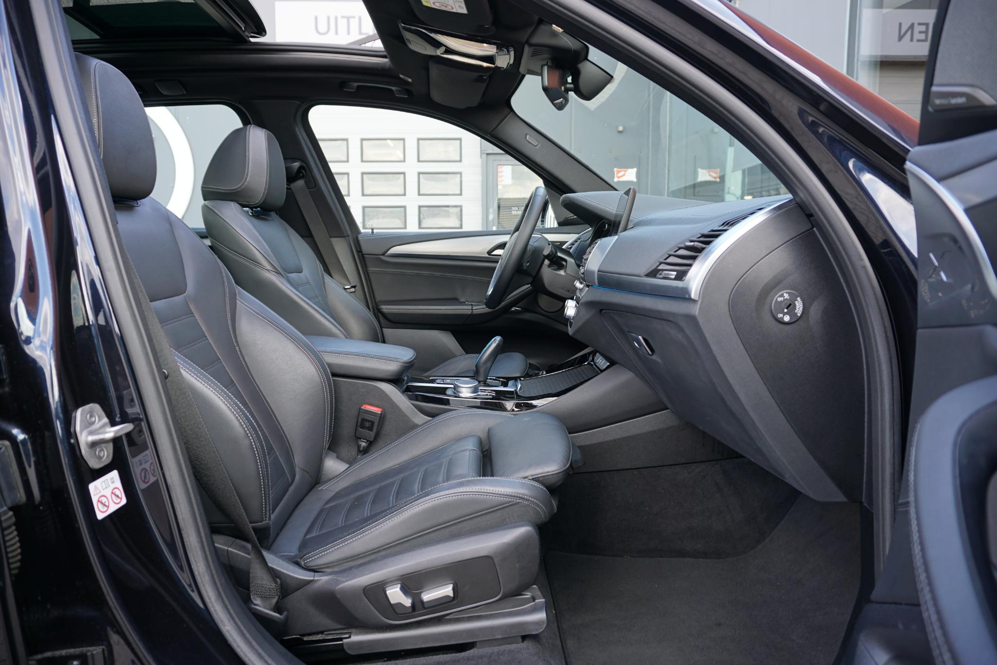 Foto van BMW Ix3