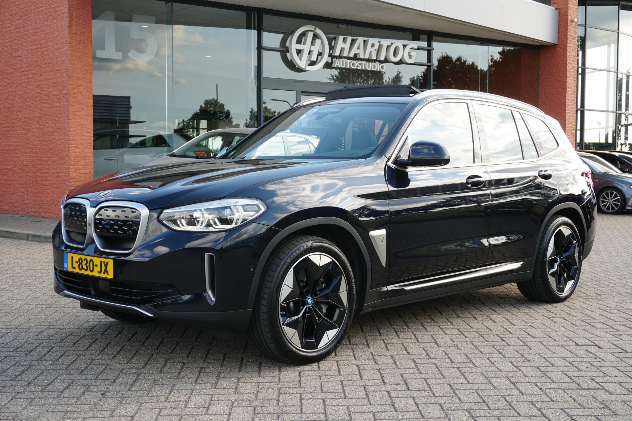 Foto van BMW Ix3