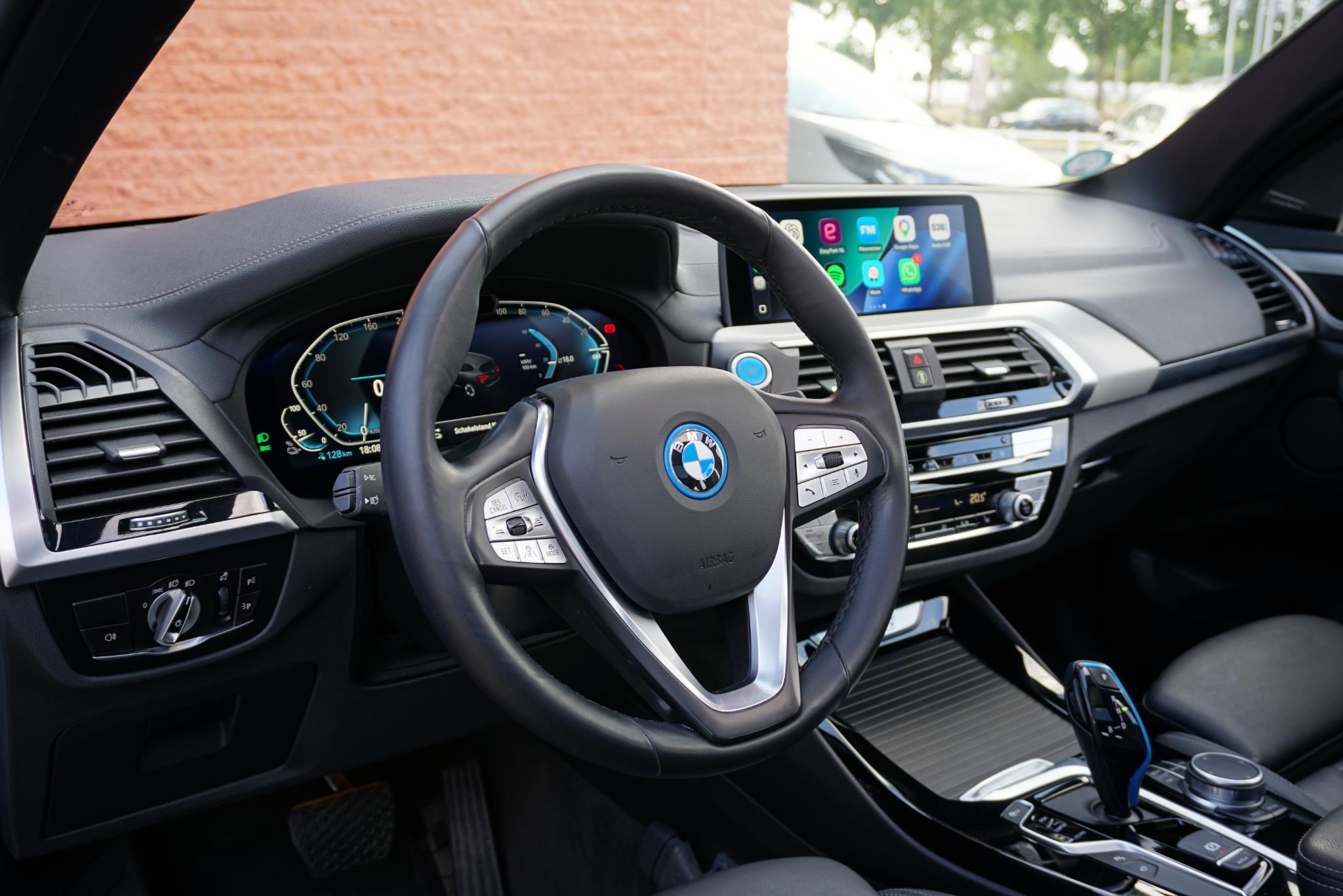 Foto van BMW Ix3