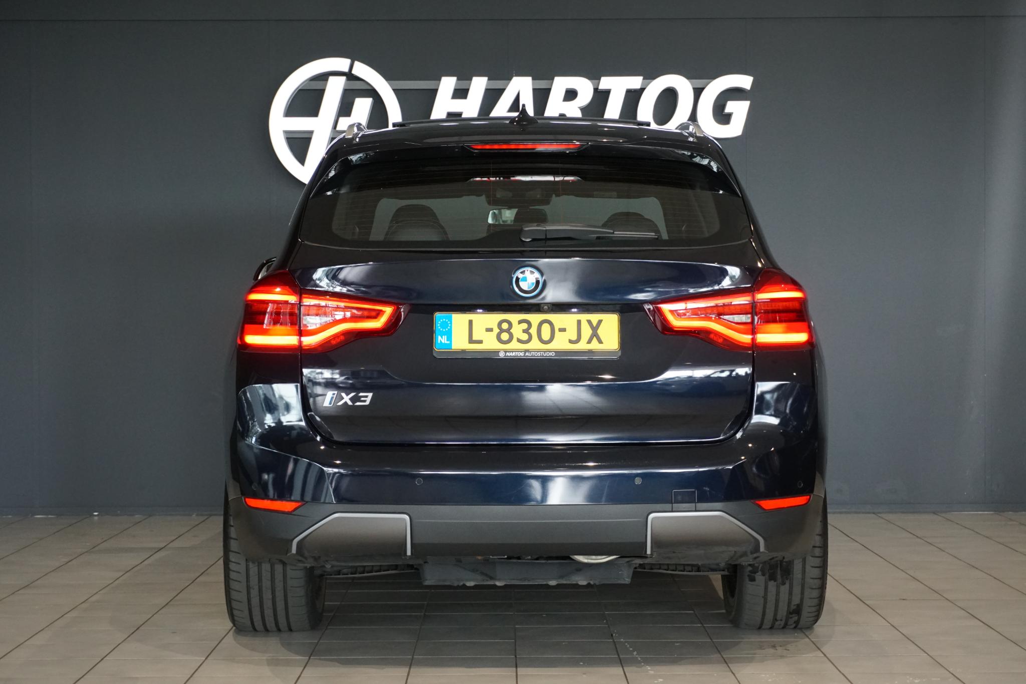 Foto van BMW Ix3