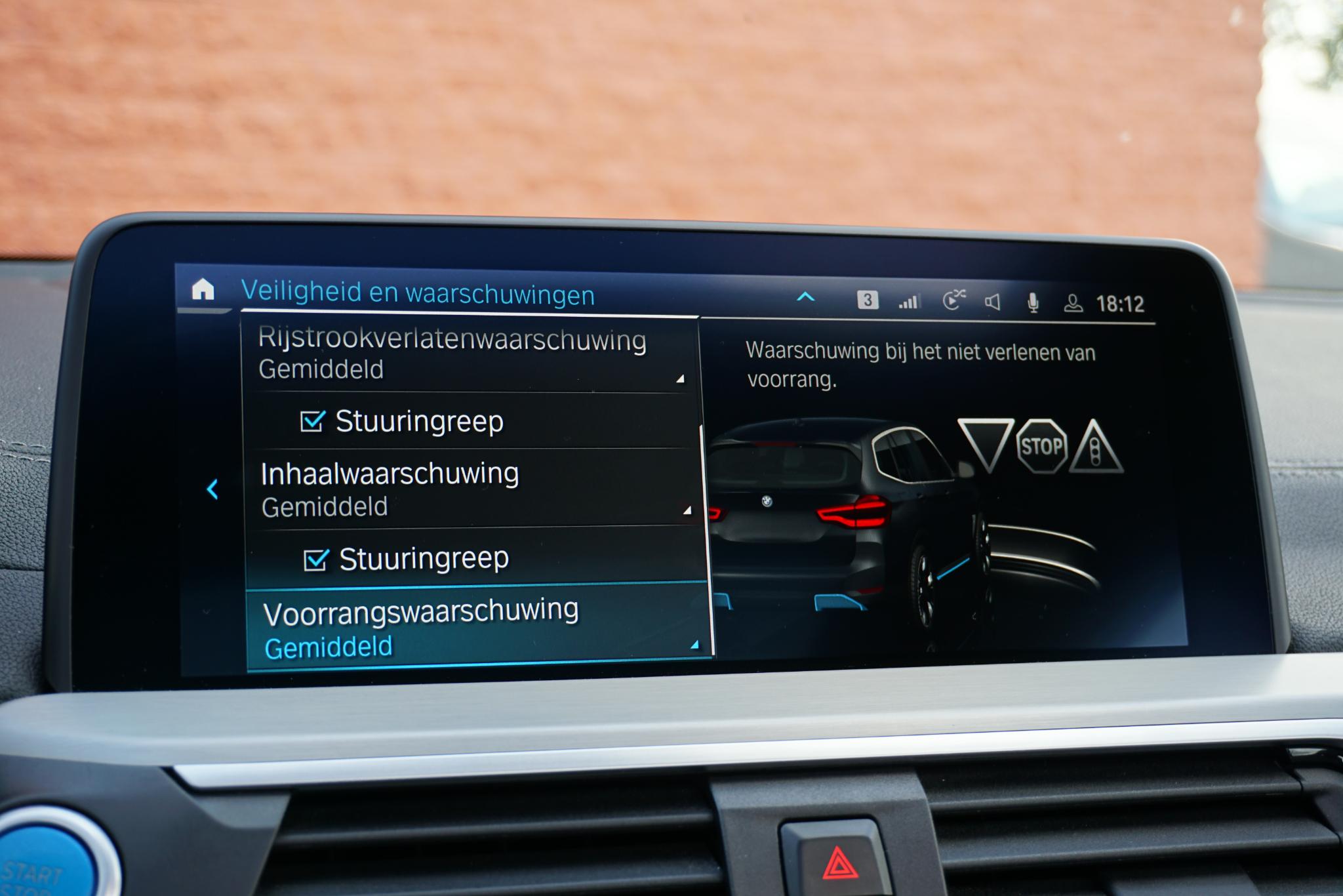 Foto van BMW Ix3