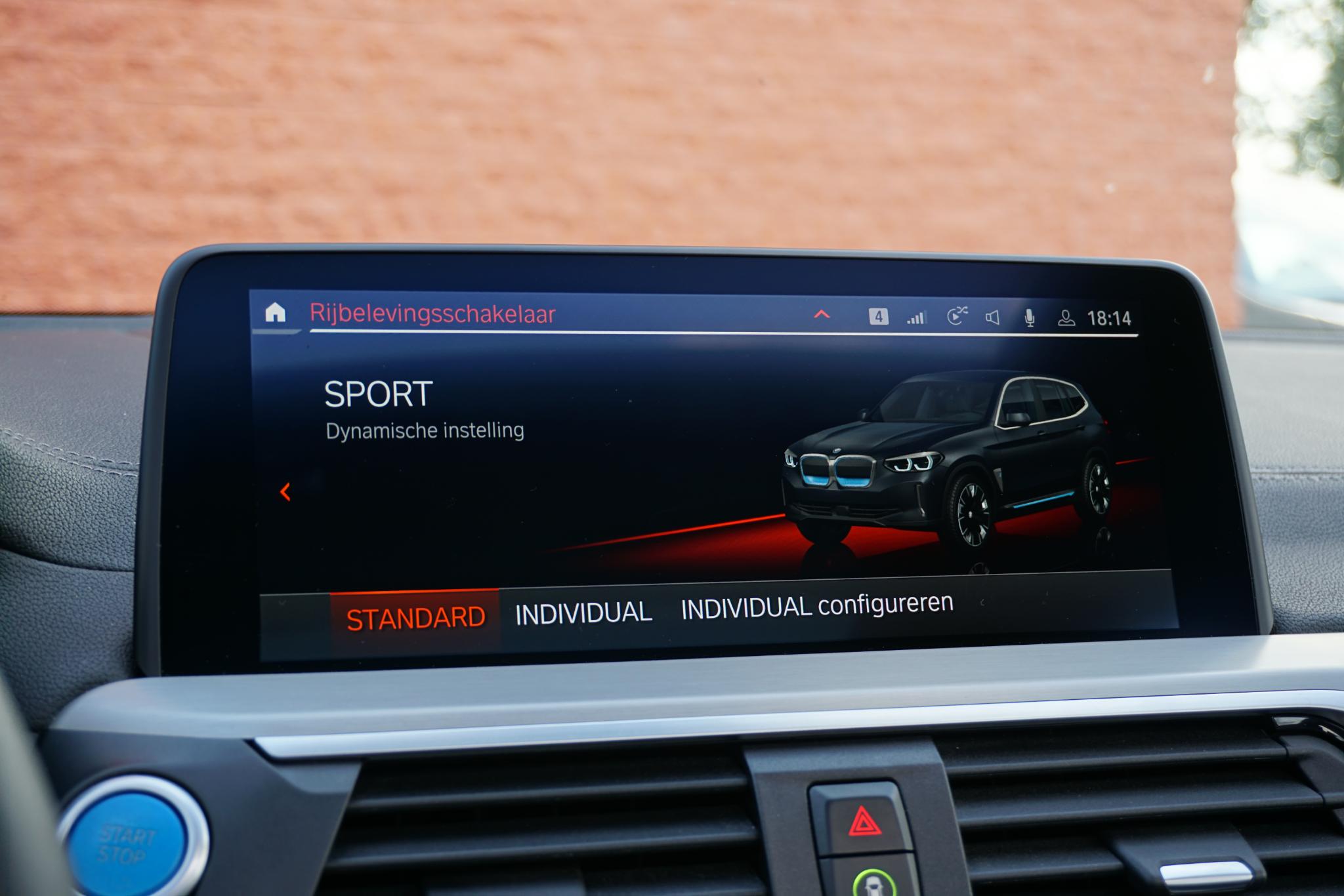 Foto van BMW Ix3