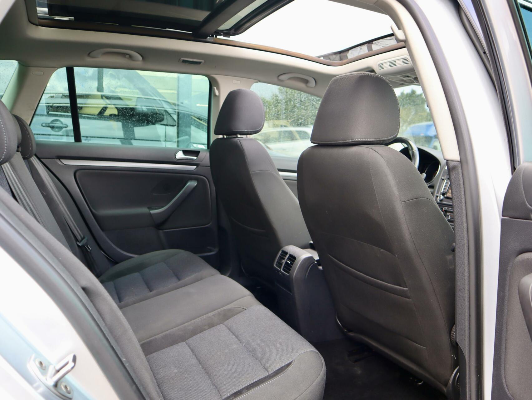 Foto van Volkswagen Golf Variant