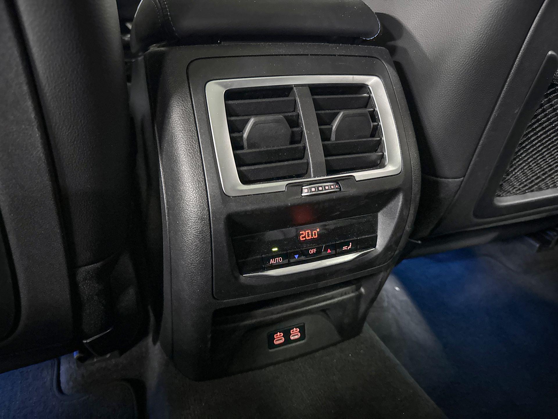 Foto van BMW Ix3